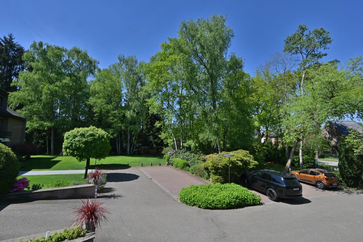 Riant villa-appartement van 203 m², exclusief gelegen in luxe residentie met parktuin te Lanaken-Neerharen foto 21