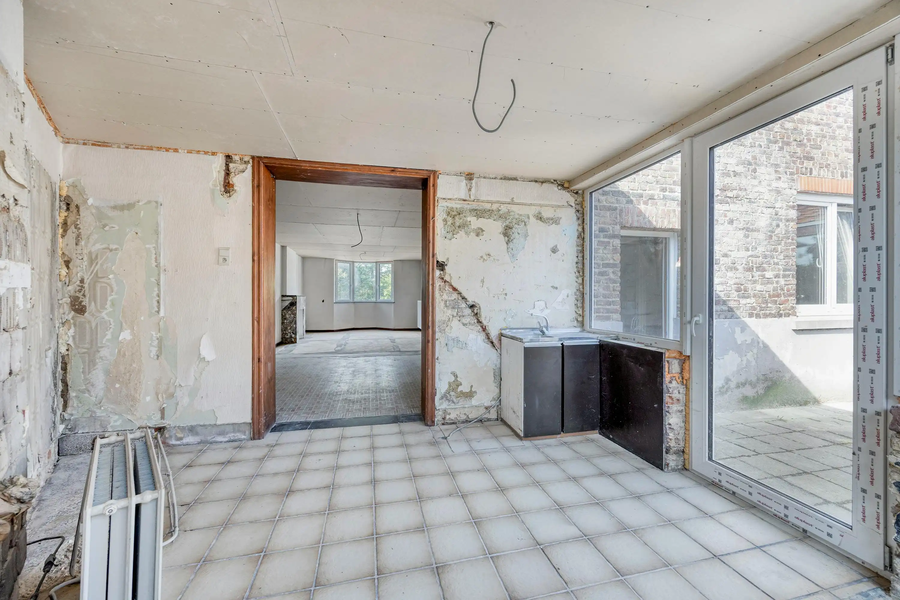 Huis met 5 slaapkamers en loods te koop in Sint-Truiden foto 9