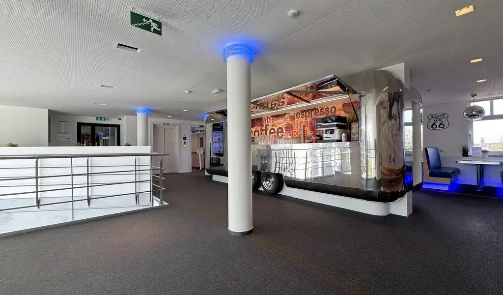 Full-service kantoor in BluePoint Business Center foto 5