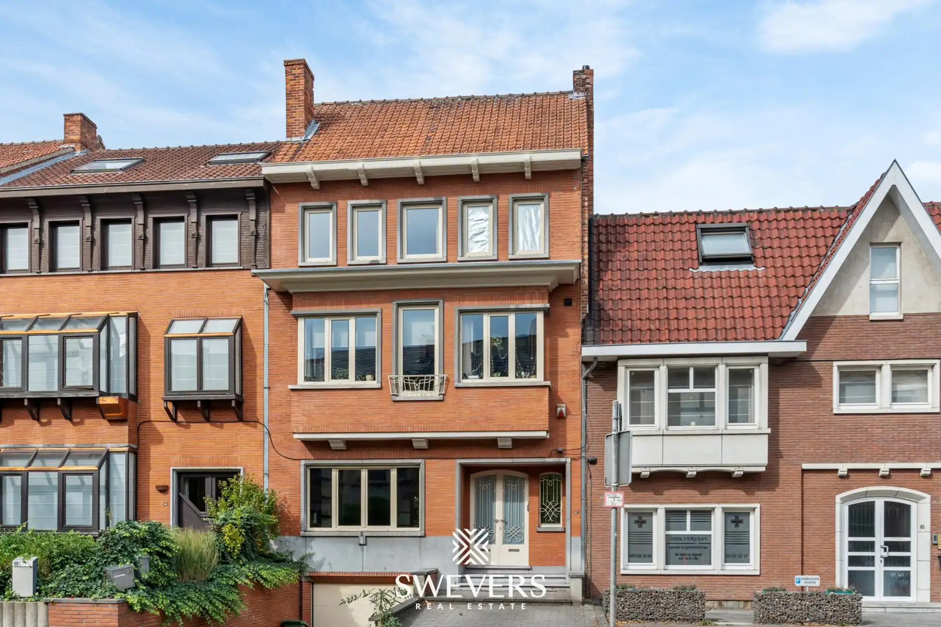 Stijlvol herenhuis met kantoorruimte en 3 slaapkamers in hartje Hasselt foto 35