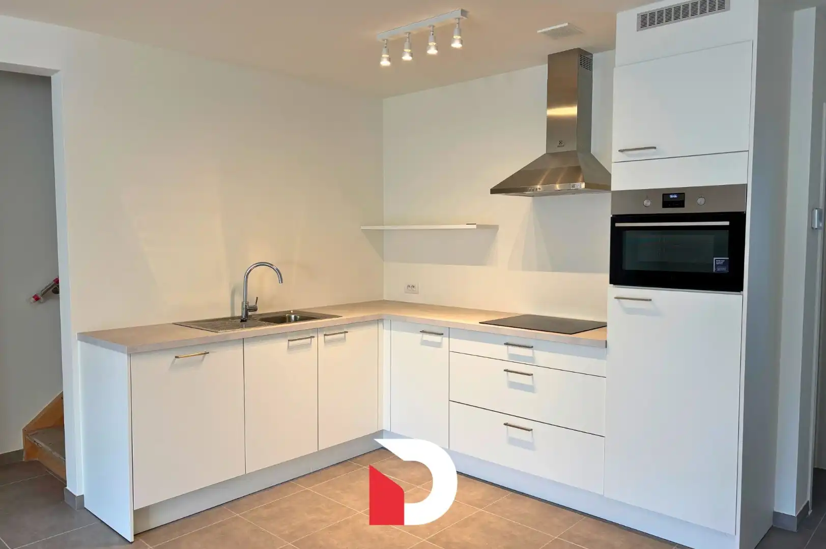 Ruime nieuwbouwwoning met 3 slaapkamers, 2 badkamers. foto 8