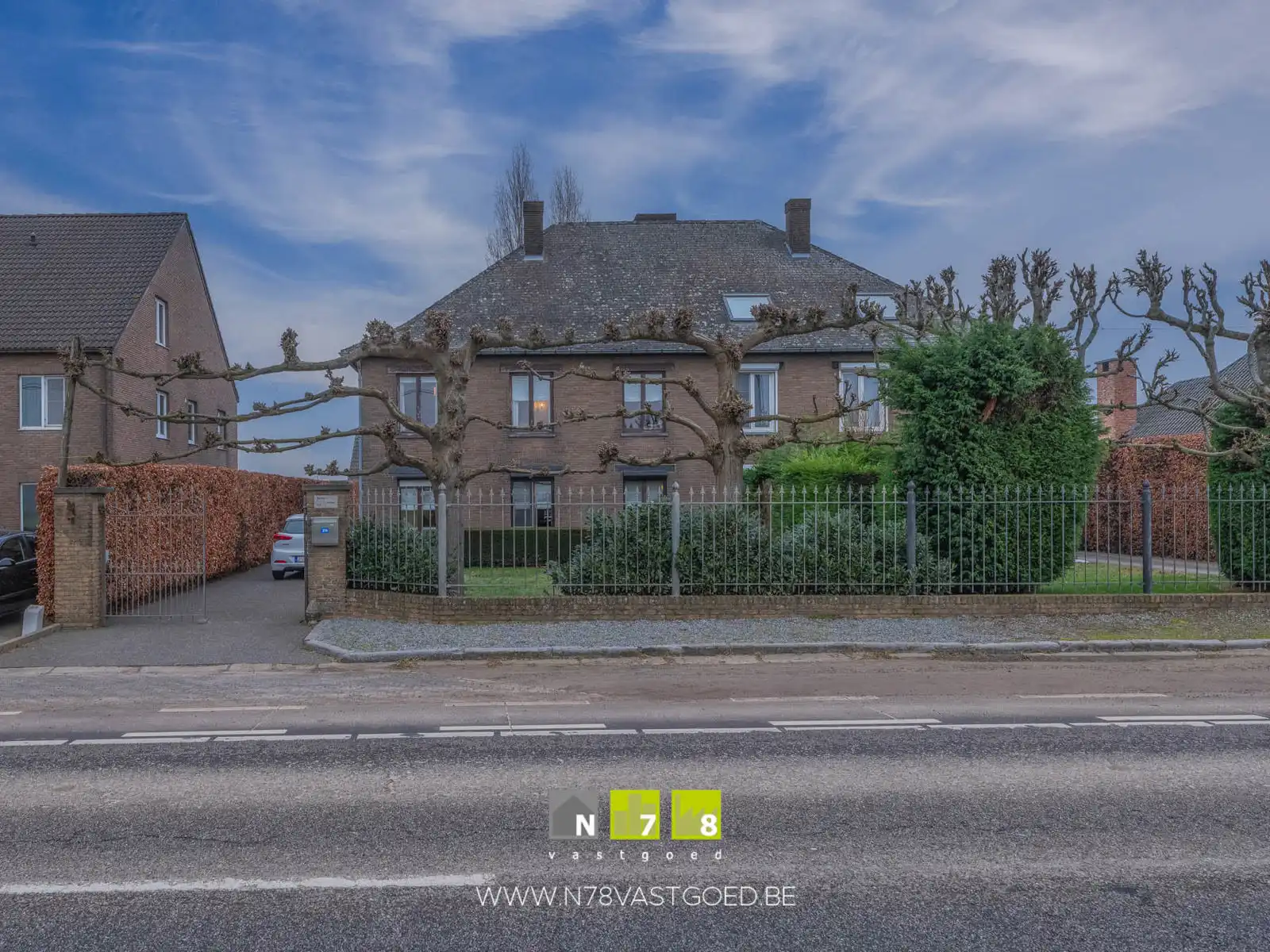 Huis te koop foto {{pictureIndex}}