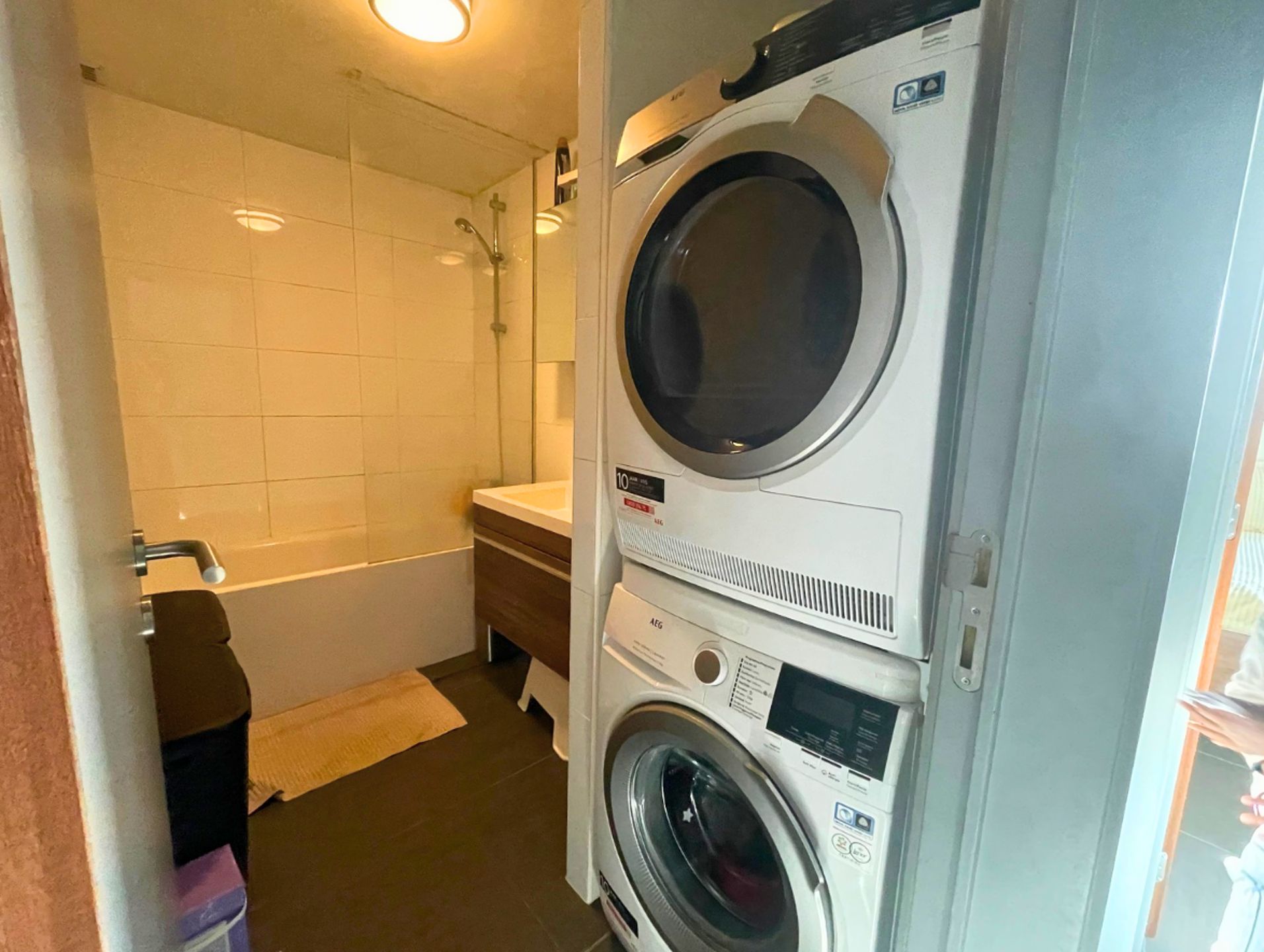 Appartementsgebouw op uitstekende locatie foto 17