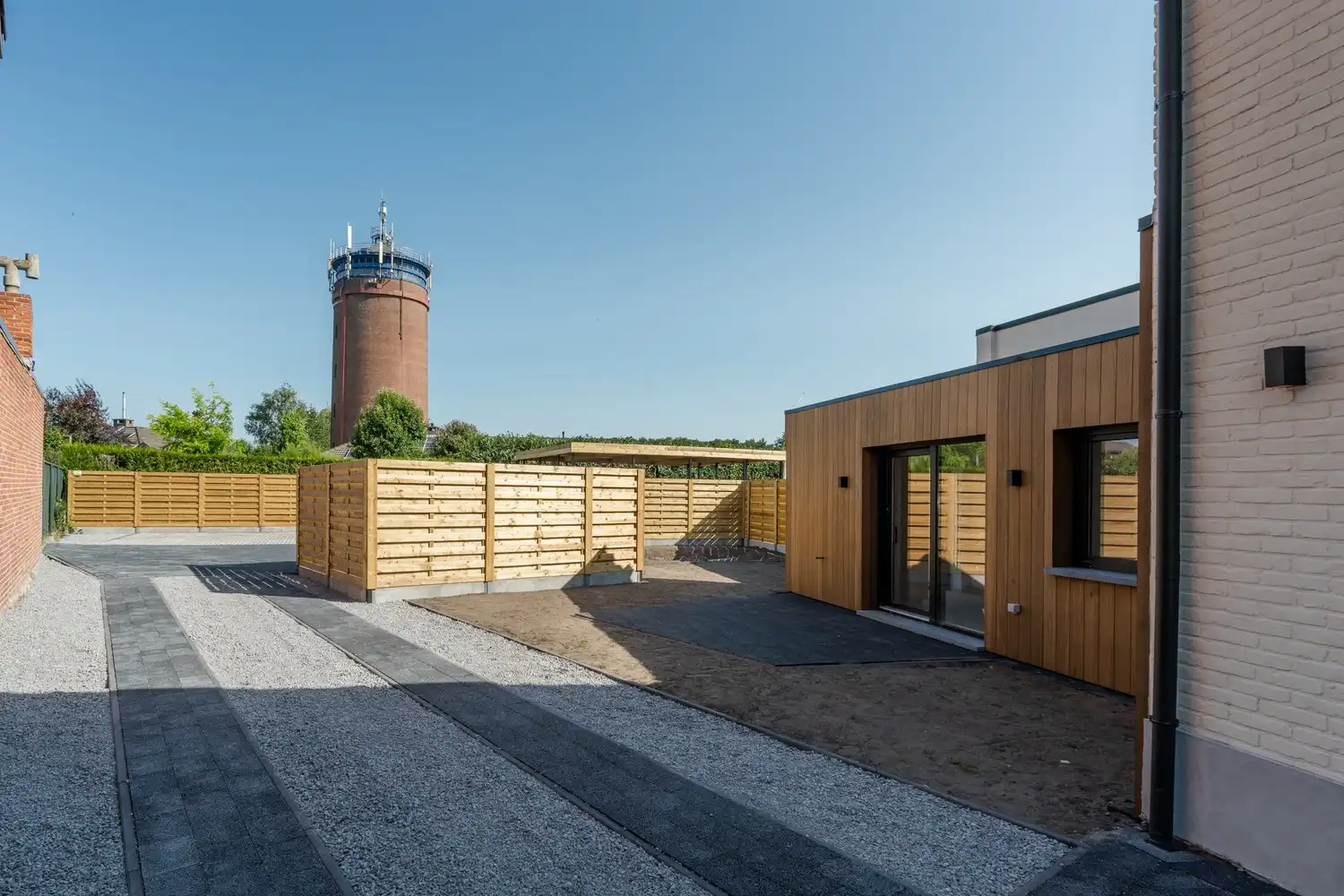Ruime halfopen woning met 4 slaapkamers, ideaal gelegen aan de Steenweg op Kleine Brogel in Kaulille! foto 34