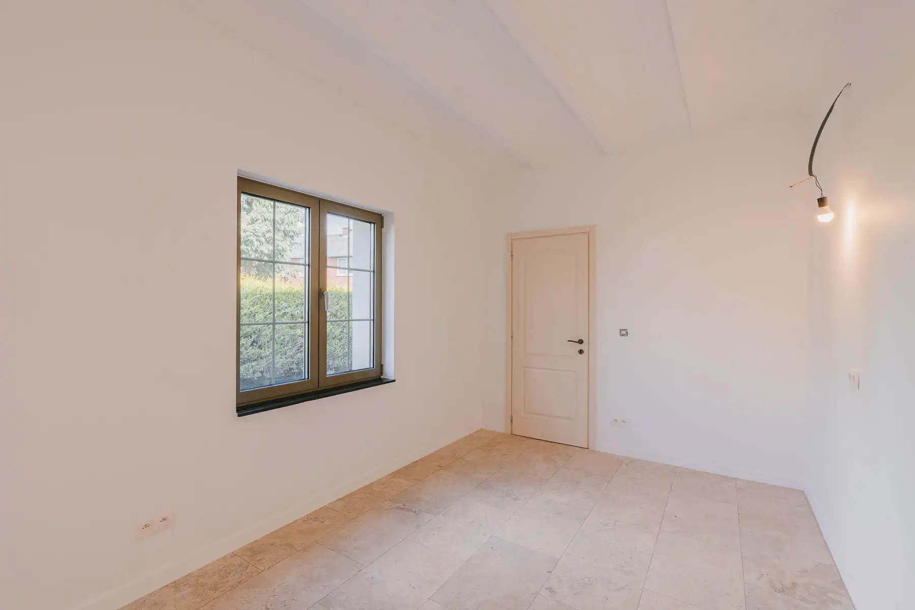 Prachtige, kwalitatief gerenoveerde villa op toplocatie foto 10