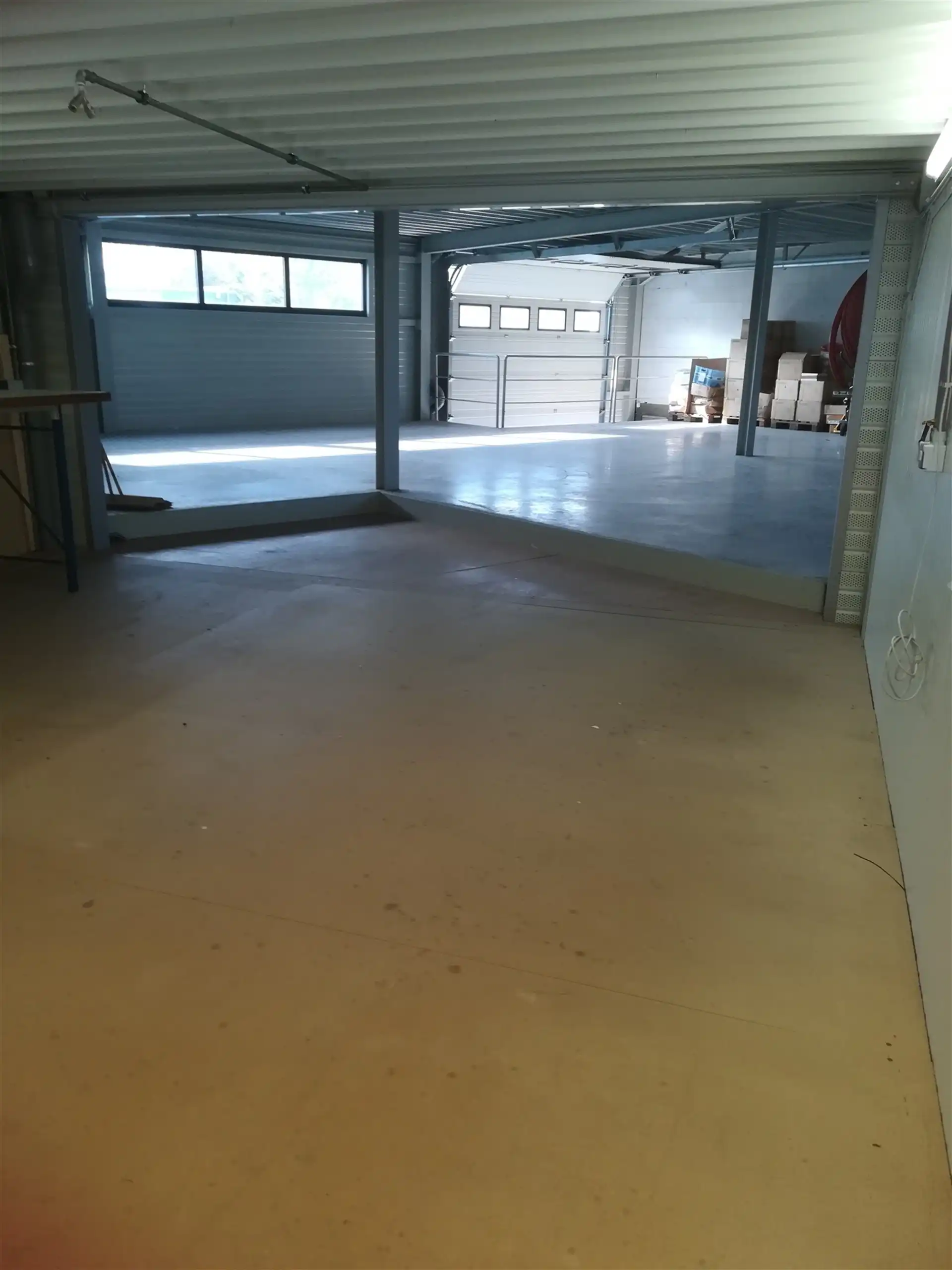 Opbrengsteigendom bestaande uit verhuurde kantoren en opslag foto 11