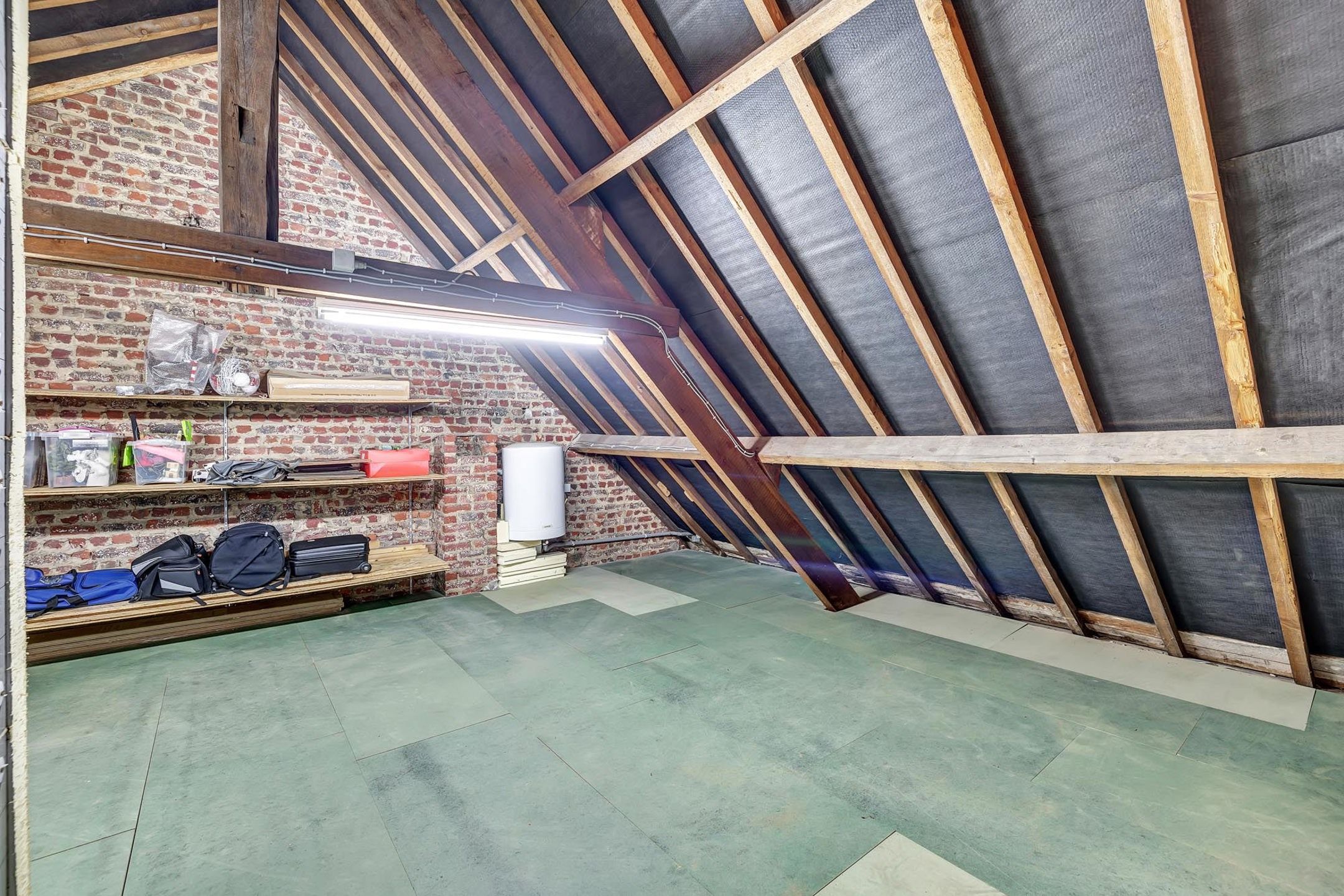 Instapklare woning op strategische locatie foto 24