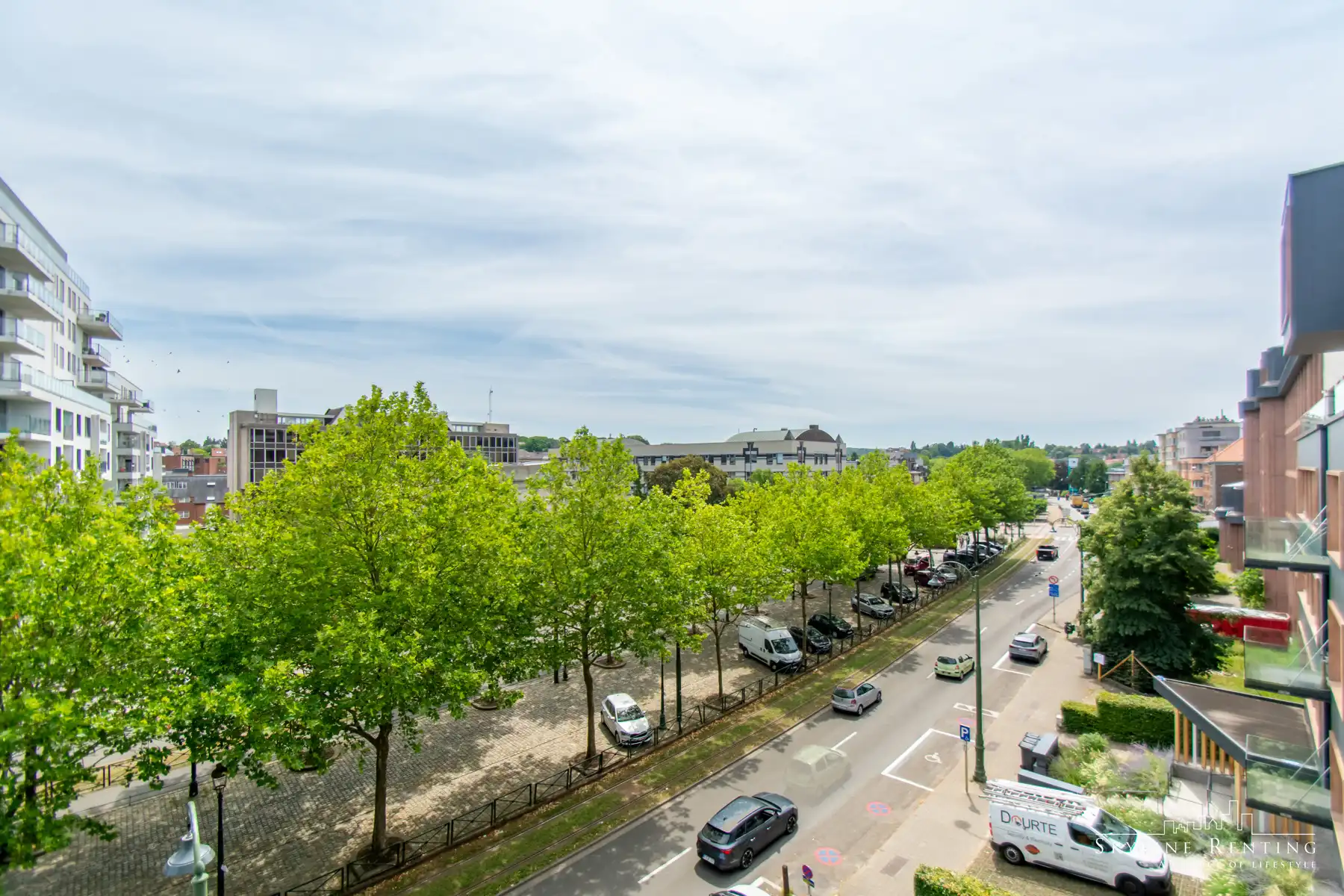 2 slaapkamer gemeubeld appartement met terras foto 5