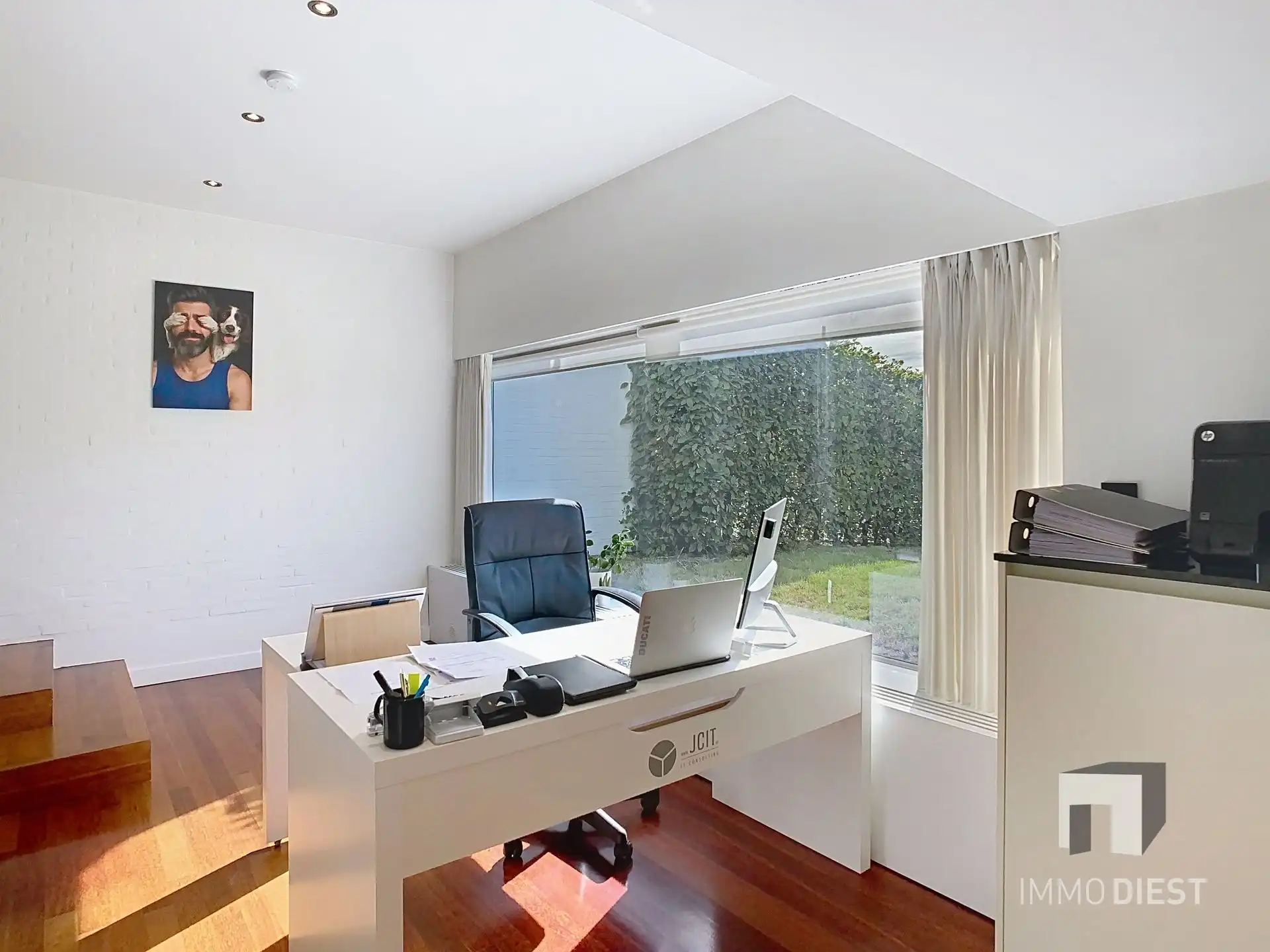 Comfortabel gelijkvloers met tuinhuis foto 6