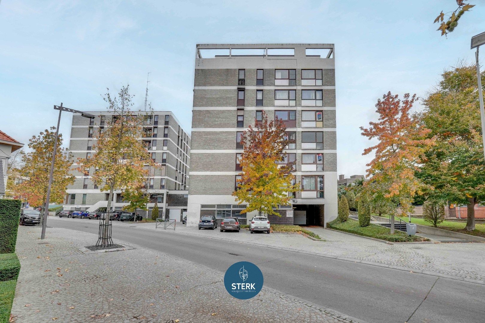 VERHUURD APPARTEMENT OP EEN UITSTEKENDE LOCATIE IN LANAKEN-CENTRUM !  foto 4