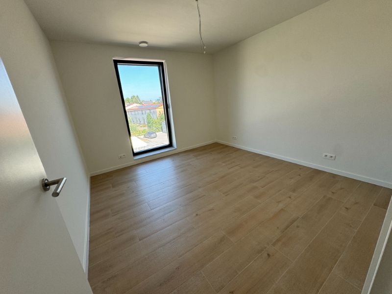 Nieuw luxe app 2e VD, 2 slpk met terras, carport & zonnepanelen foto 7