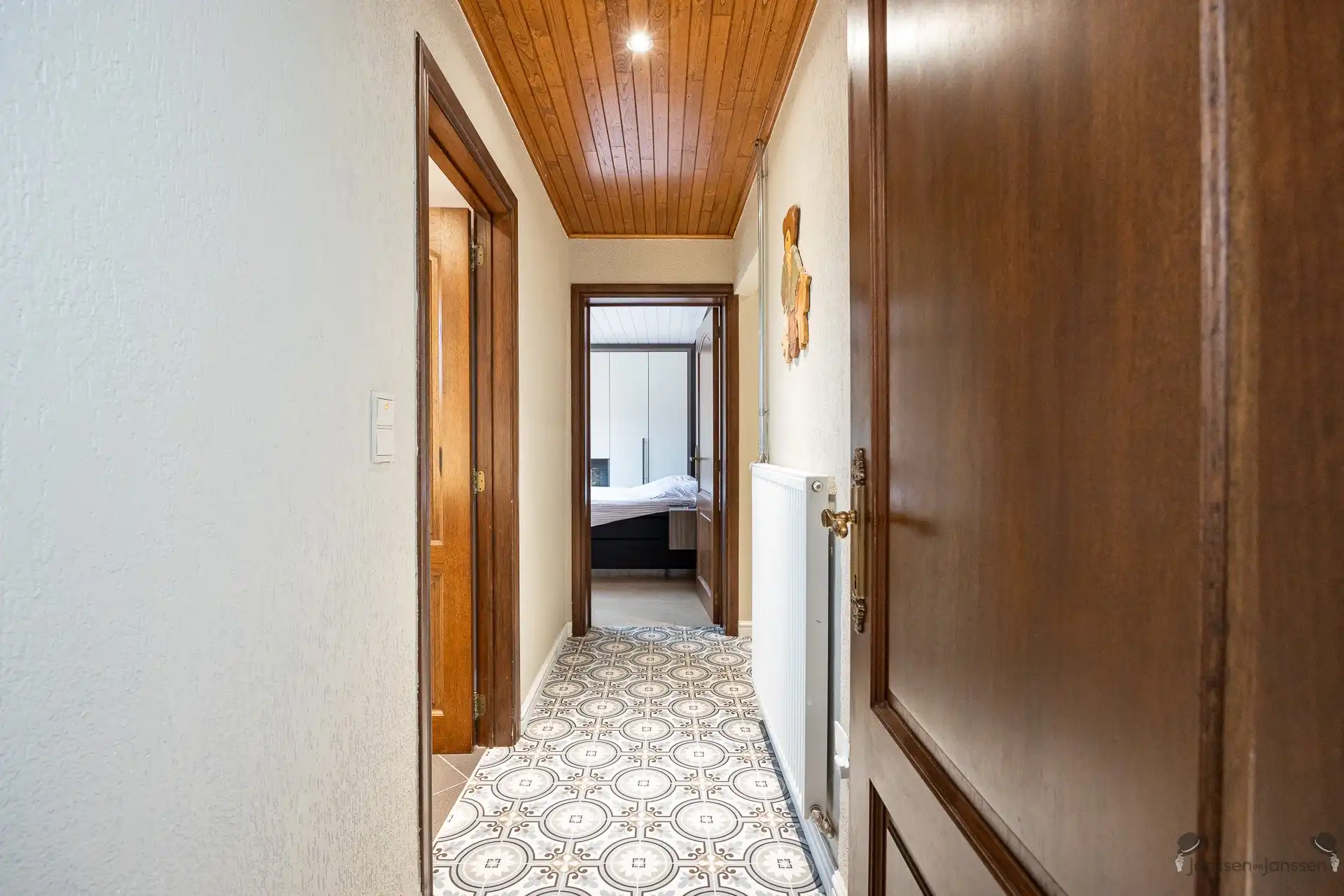 Gerenoveerde boerderij met landelijk zicht foto 8