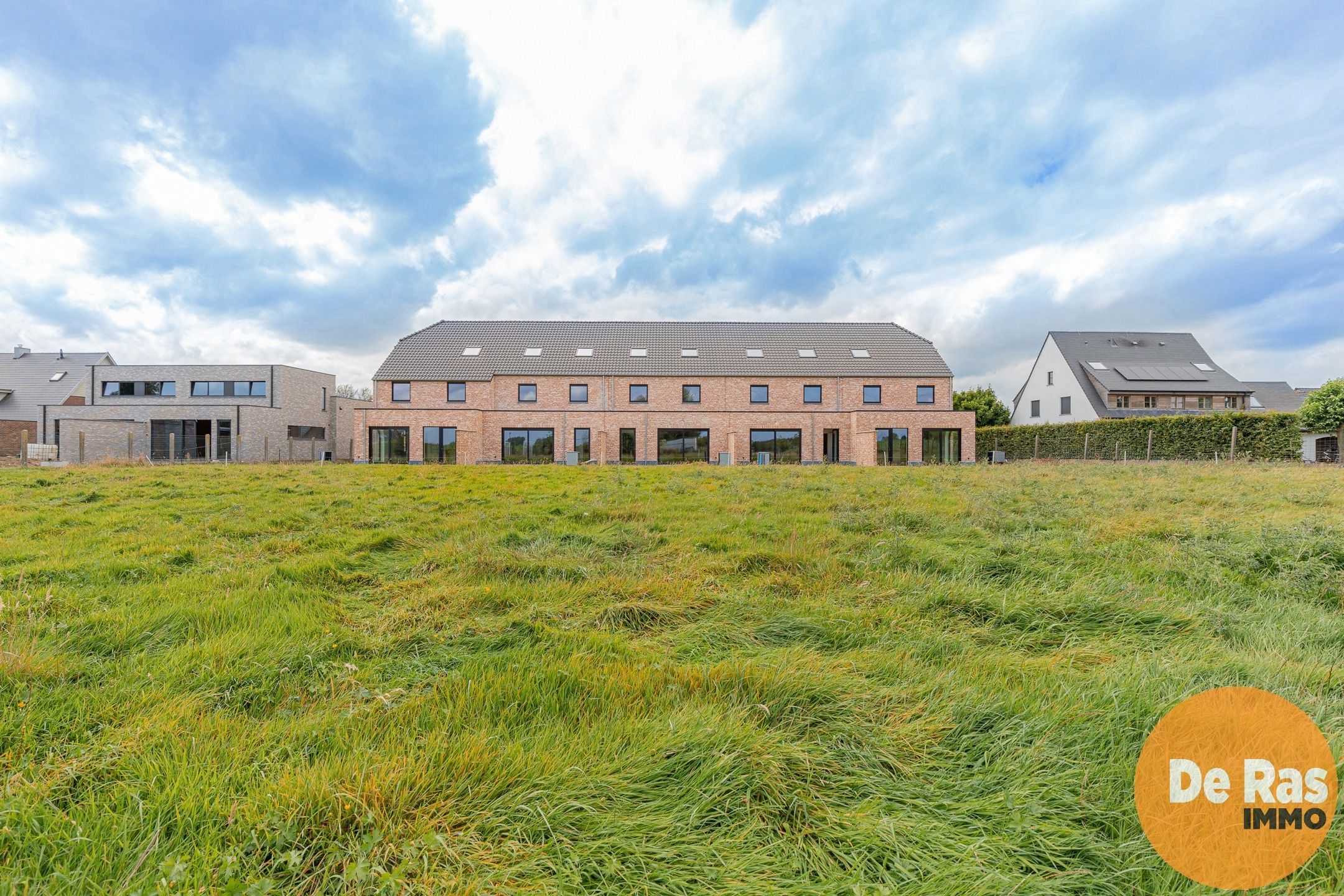 SINT-ANTELINKS- Mooie pastorijwoning in een rustige omgeving foto 5