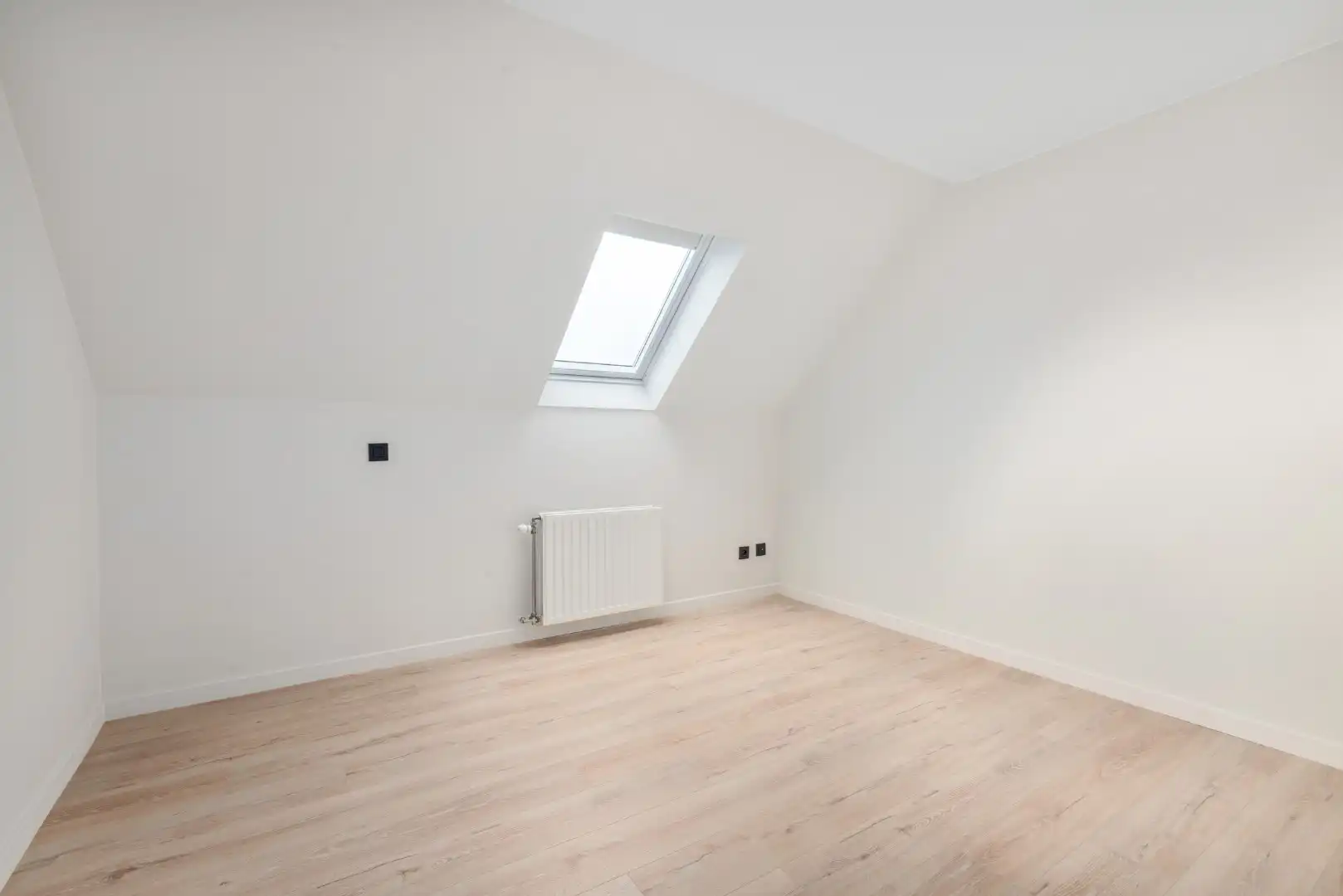 Uiterst charmante halfopen bebouwing met weidse zichten op een perceel van 2012m²  foto 36