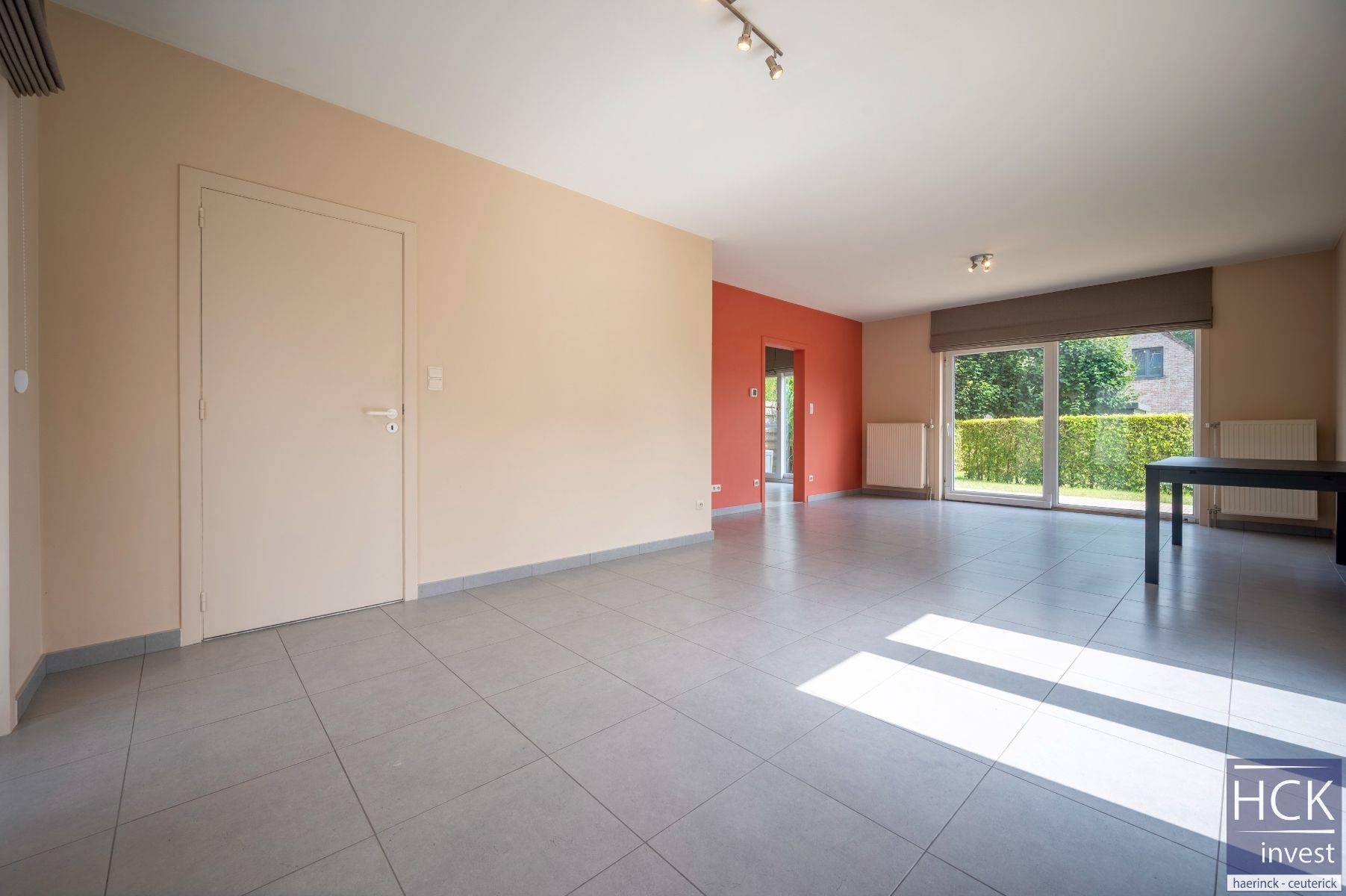 KRUISHOUTEM - Instapklare woning met 3 SLPK. én zongerichte tuin foto 4