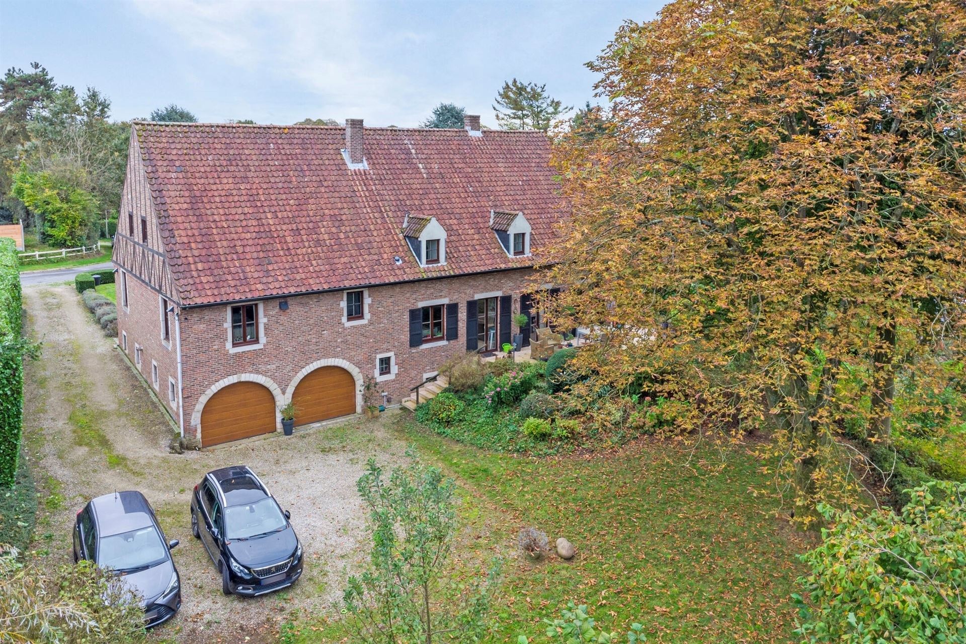 Gerenoveerde ruime woning "fermette stijl" in doodlopende straat   foto 34