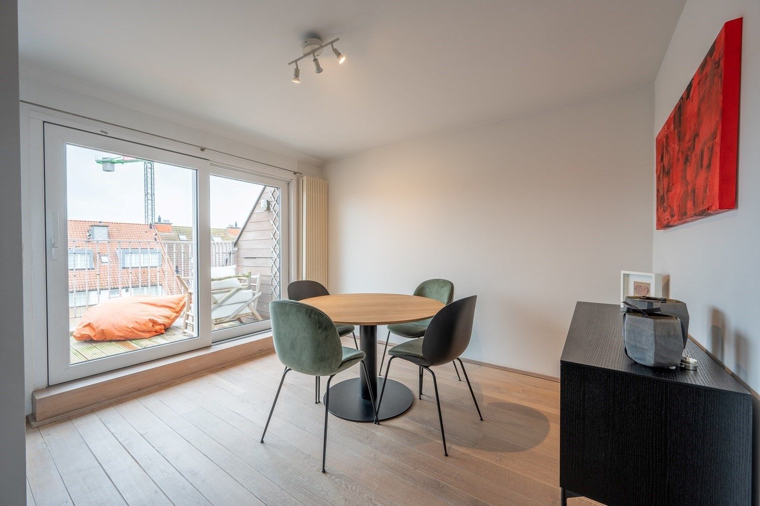 Zeer gezellige duplex met mooie terrassen, op de Lippenslaan met open haard!  foto 14