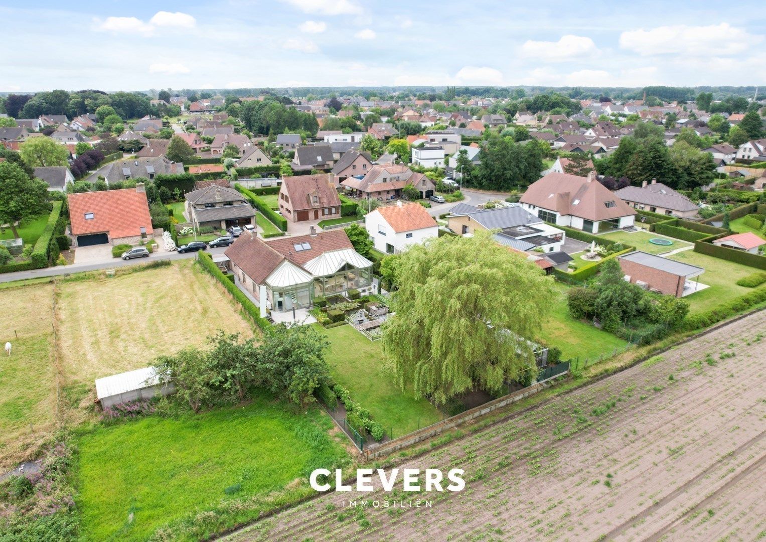 Zéér energiezuinige (Label B), ruime villa met landelijk uitzicht foto {{pictureIndex}}