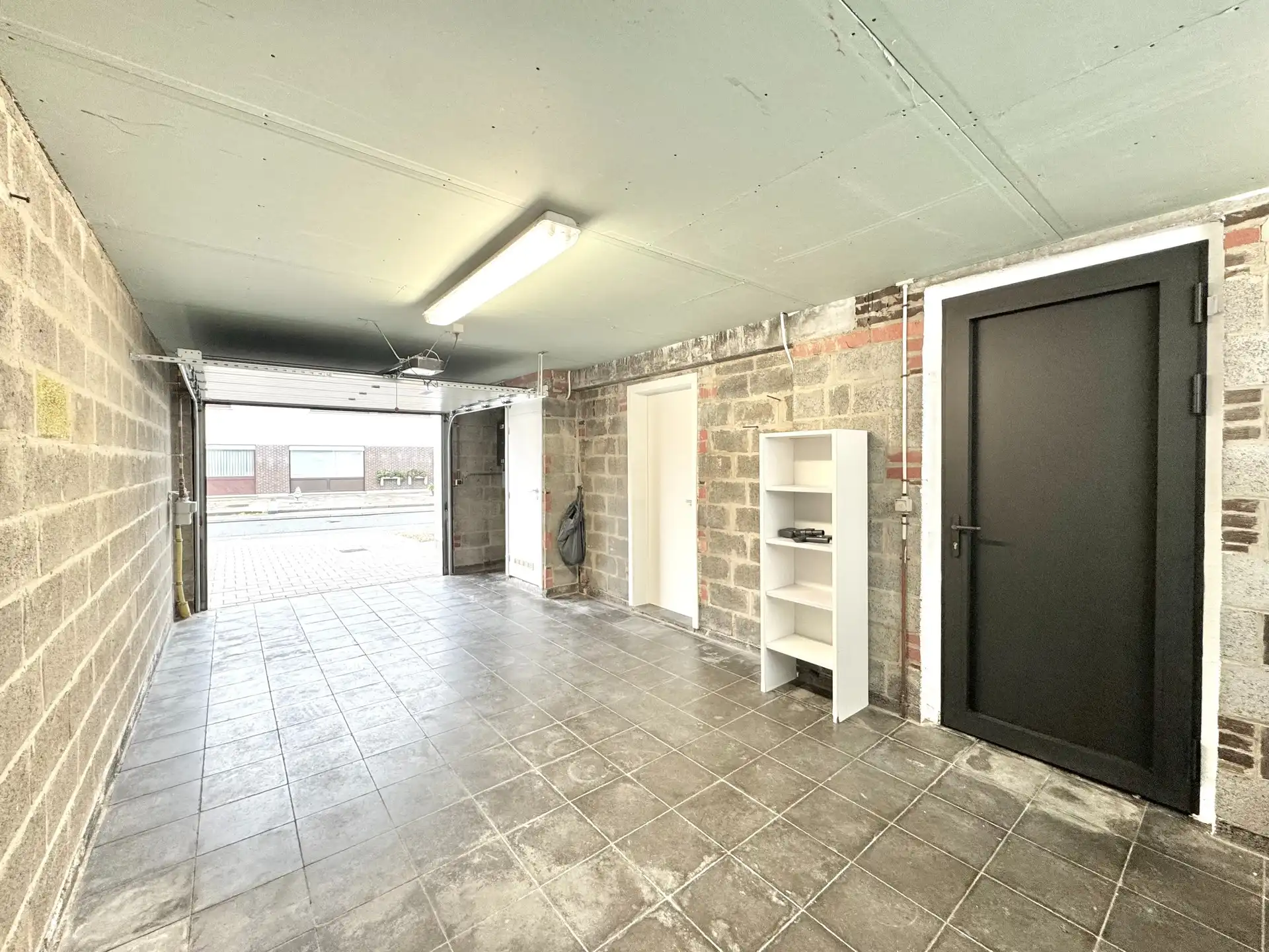 GERENOVEERDE WONING | 2 KAMERS | DRESSING |TUIN |GARAGE foto 16