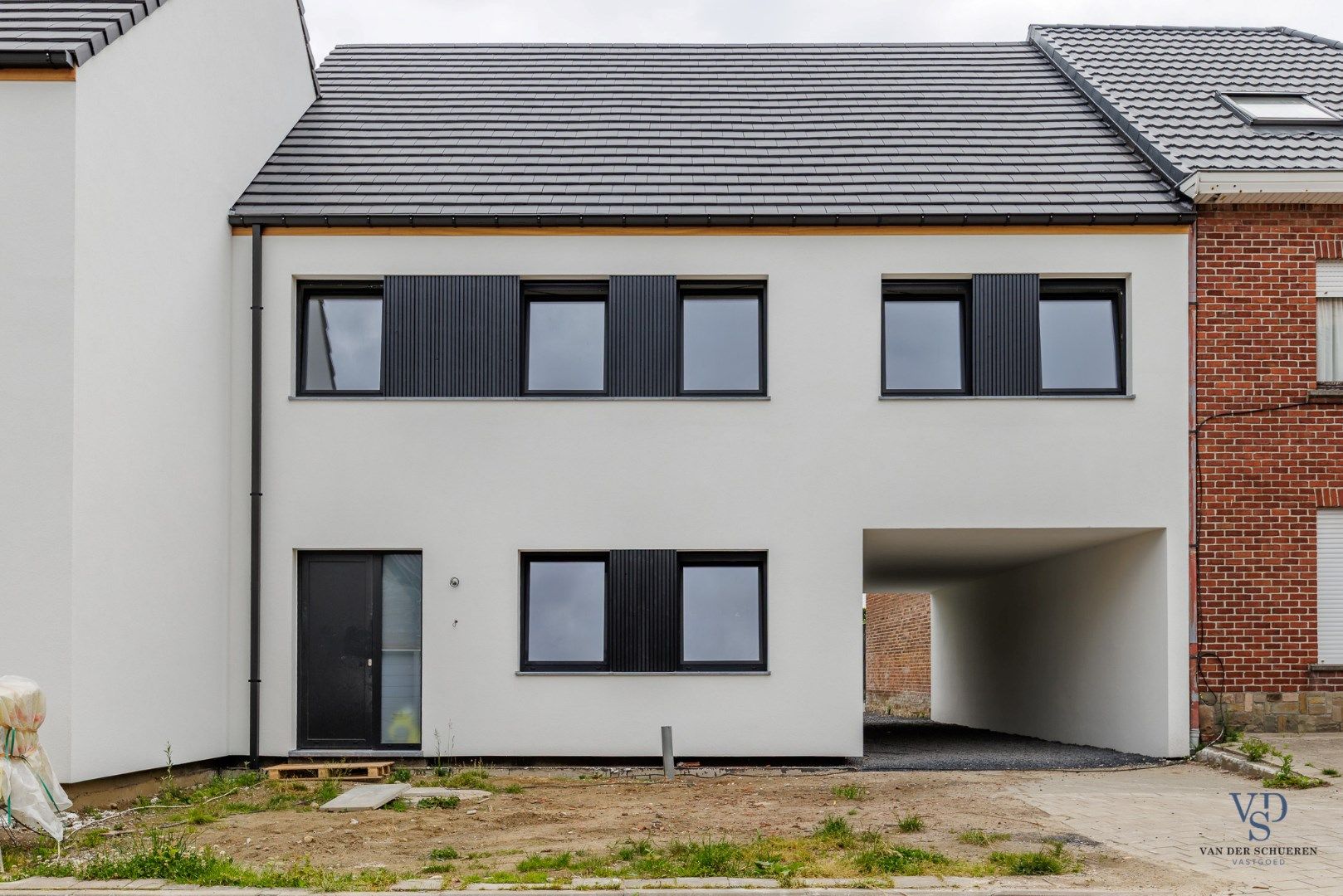Nieuwbouwwoning te Gavere  foto {{pictureIndex}}