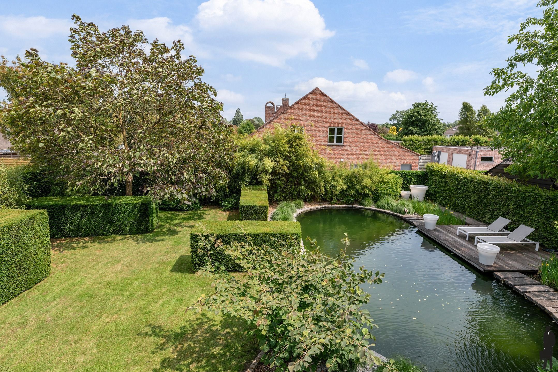 Instapklare woning met zwemvijver in Hoogstraten! foto 32