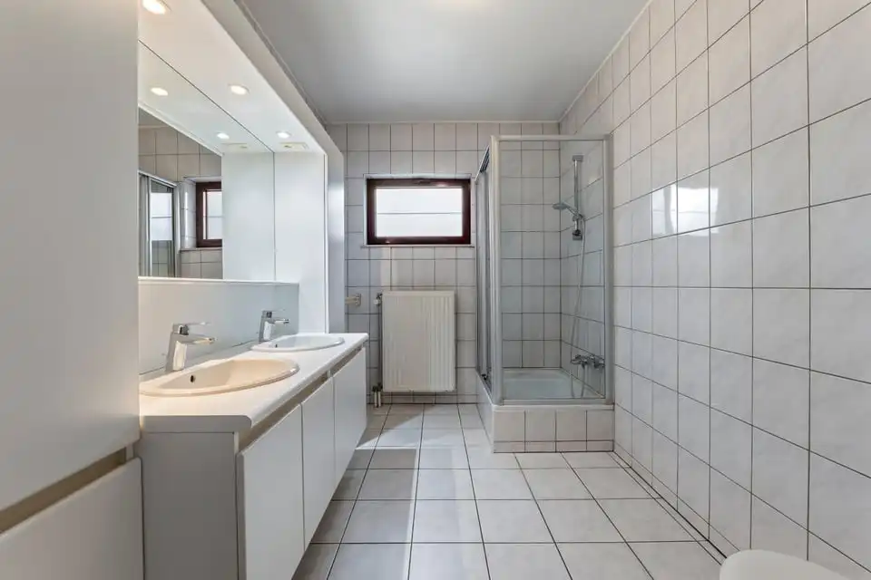 RUIM APPARTEMENT MET UITZONDERLIJK TERRAS VAN +50M² IN SINT-TRUIDEN foto 21