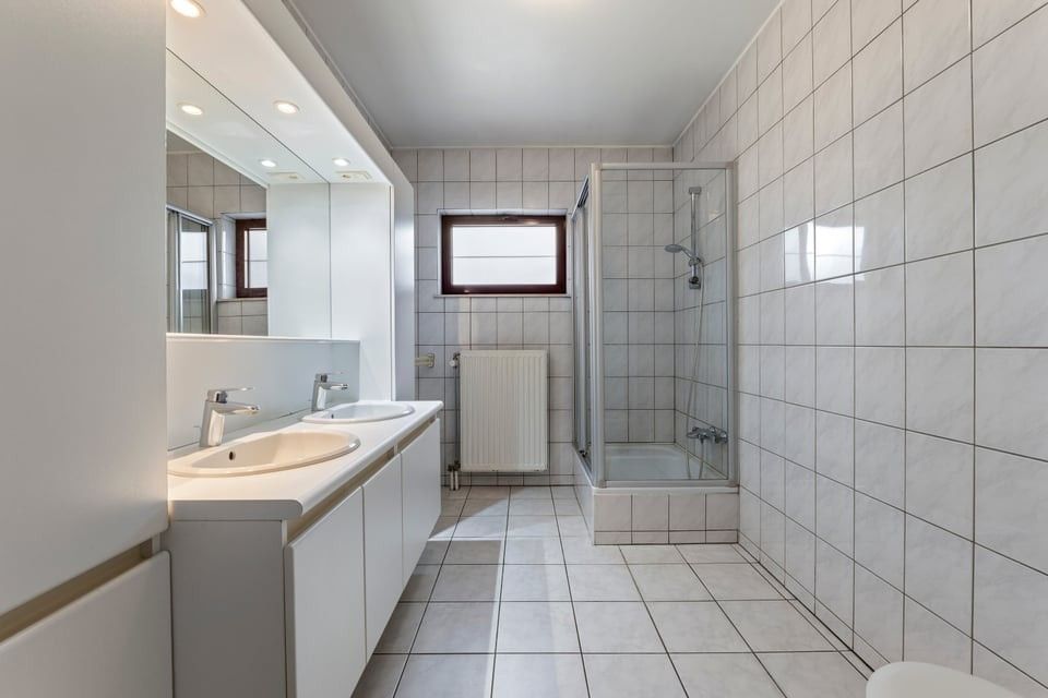 RUIM APPARTEMENT MET UITZONDERLIJK TERRAS VAN +50M² IN SINT-TRUIDEN foto 26