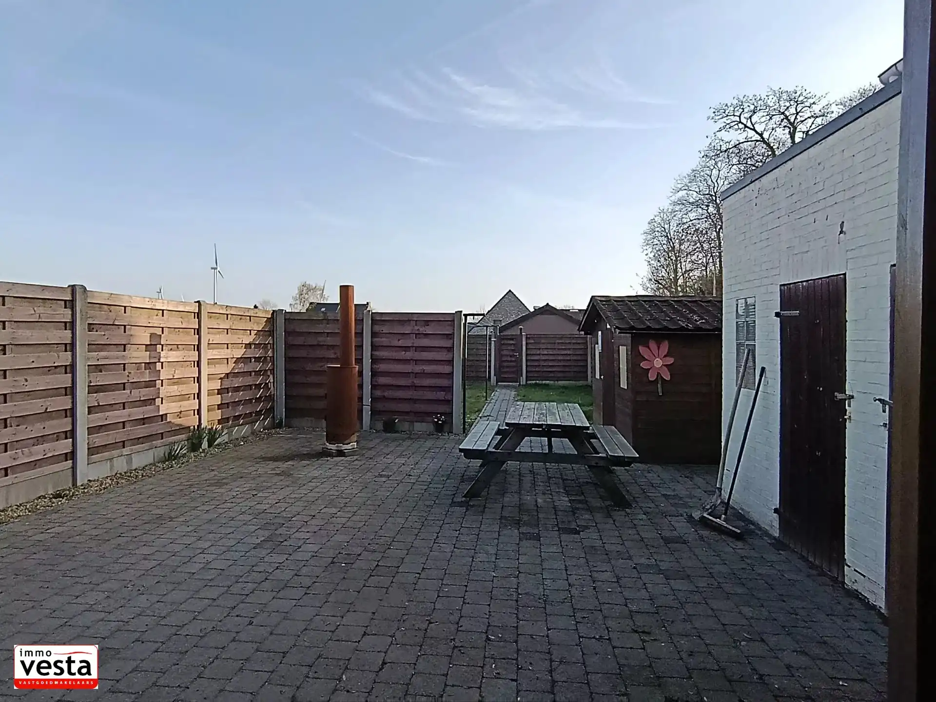 Ruime gezinswoning met 3 slaapkamers, garage en tuin  in Gingelom foto 17