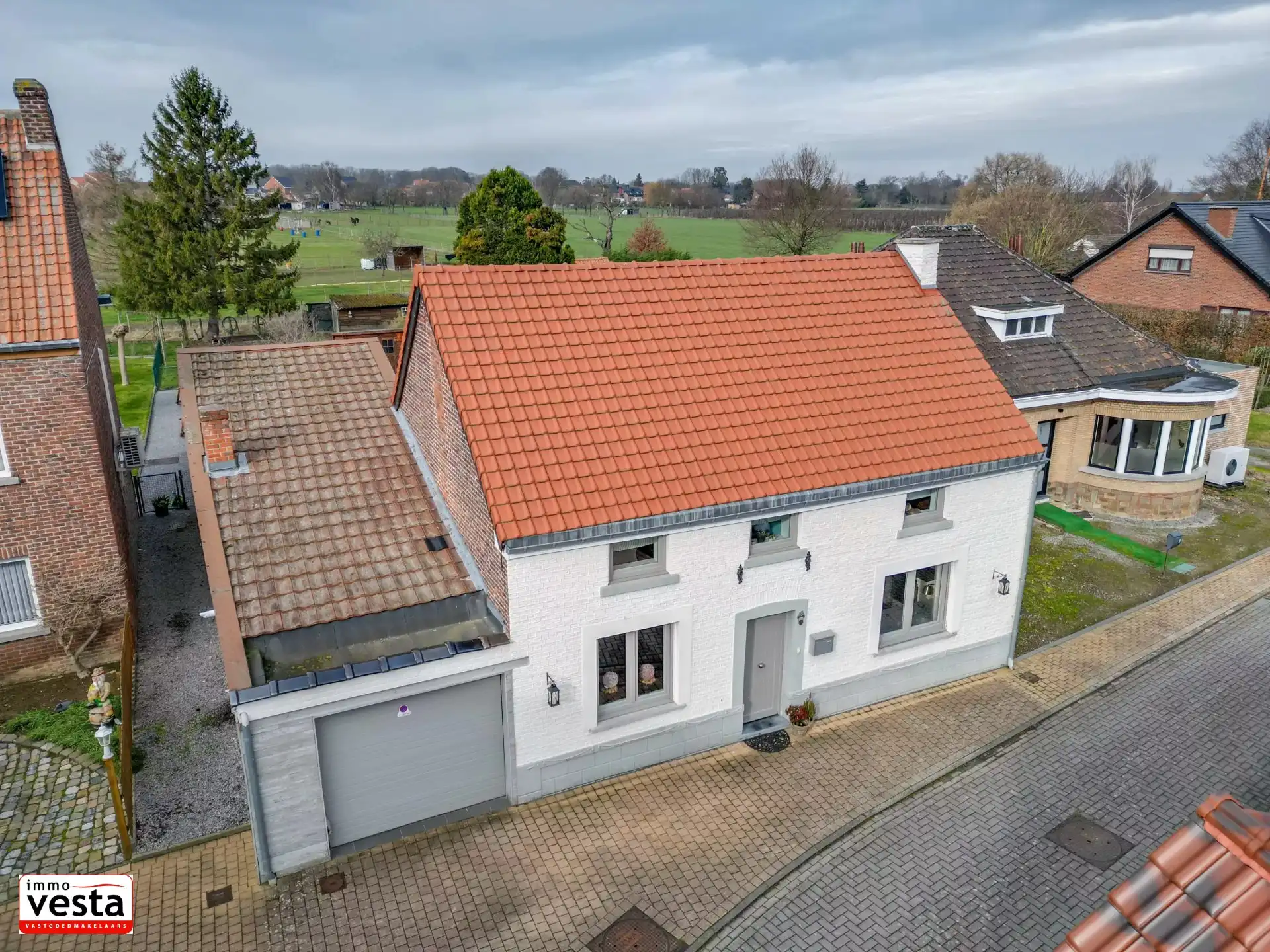 Karaktervolle woning in Sint-Truiden foto 3