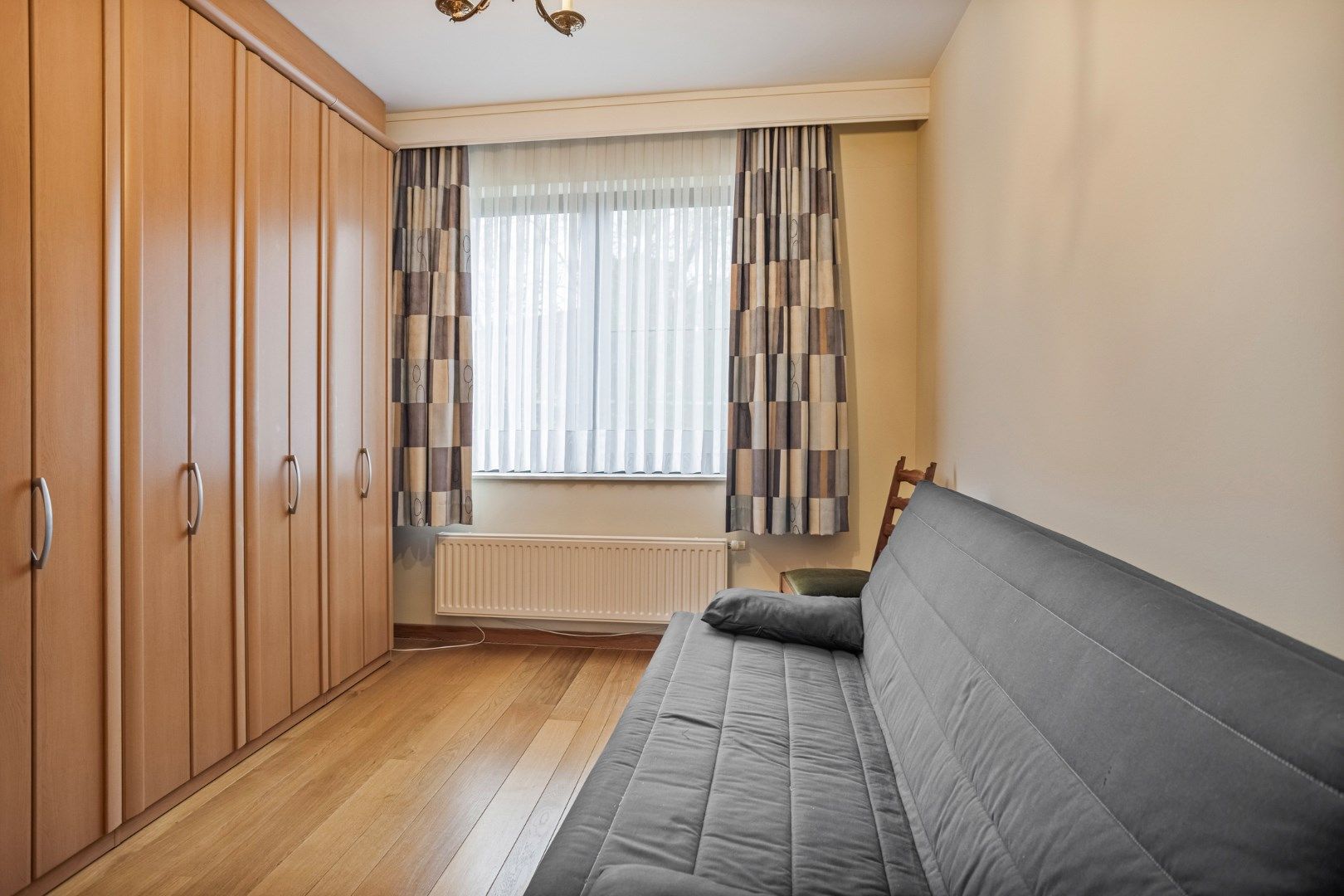 Ruim appartement van 117m² met 3 slaapkamers gelegen op centrale locatie te Brasschaat! foto 11
