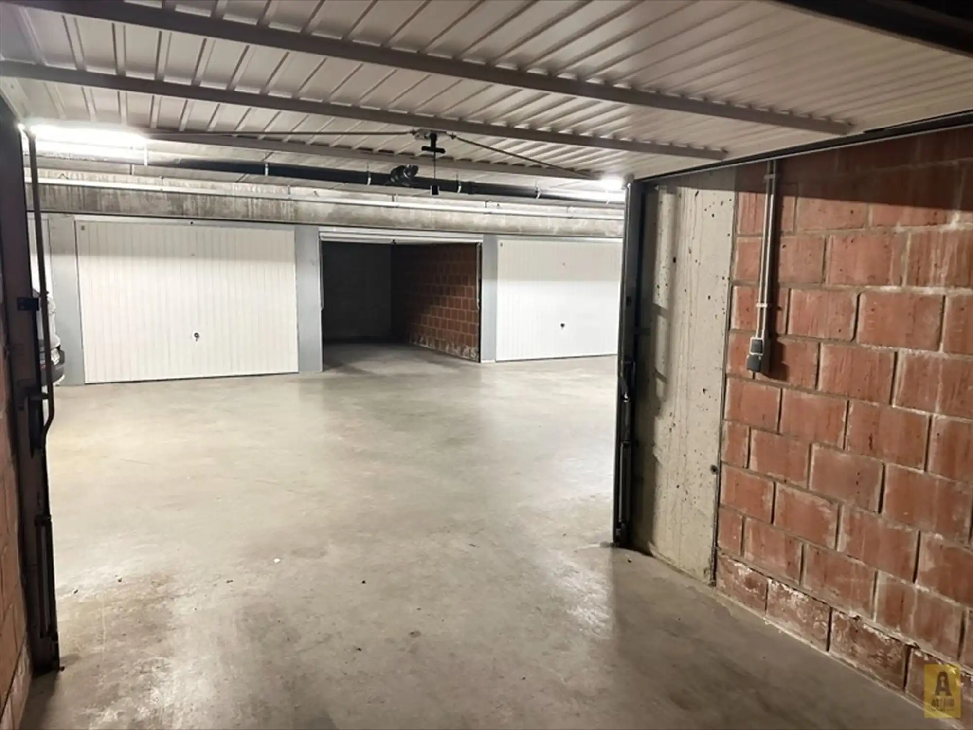 Afgesloten ondergrondse garagebox in centrum! foto 4