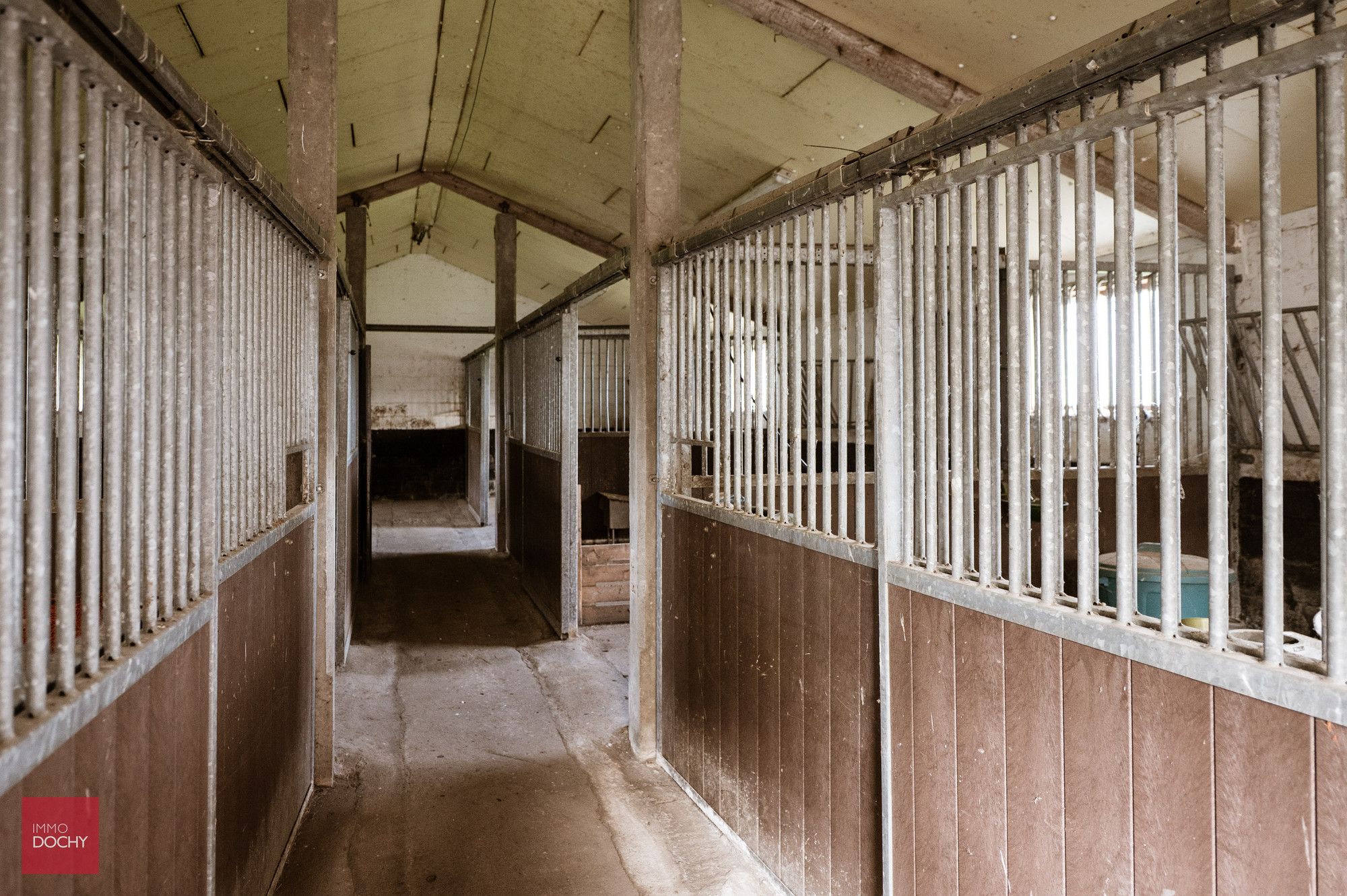 Vierkantshoeve met paardenaccommodatie op ca. 5,3ha foto 16