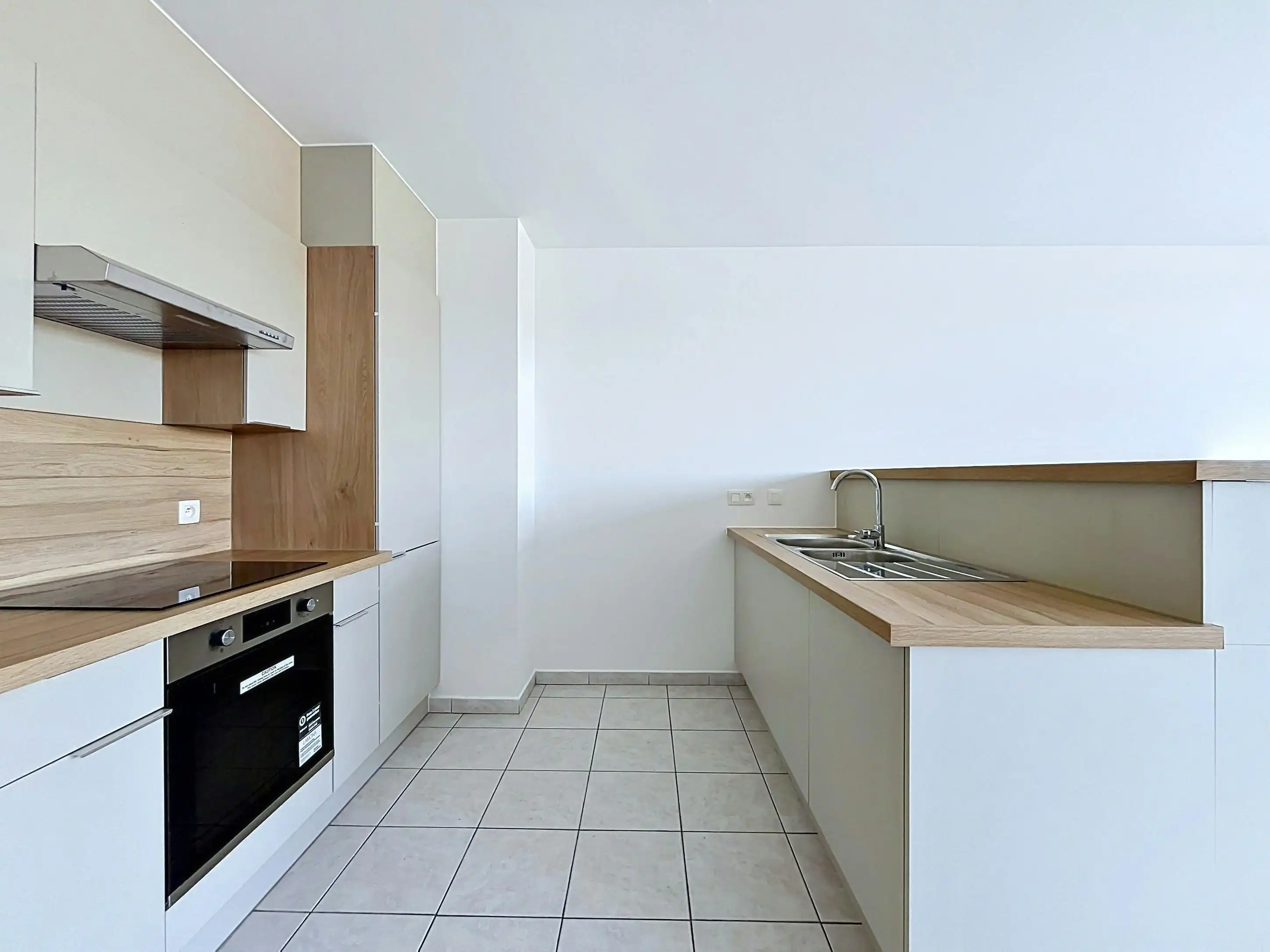 Appartement met 2 slaapkamers aan het station van Eeklo foto 3