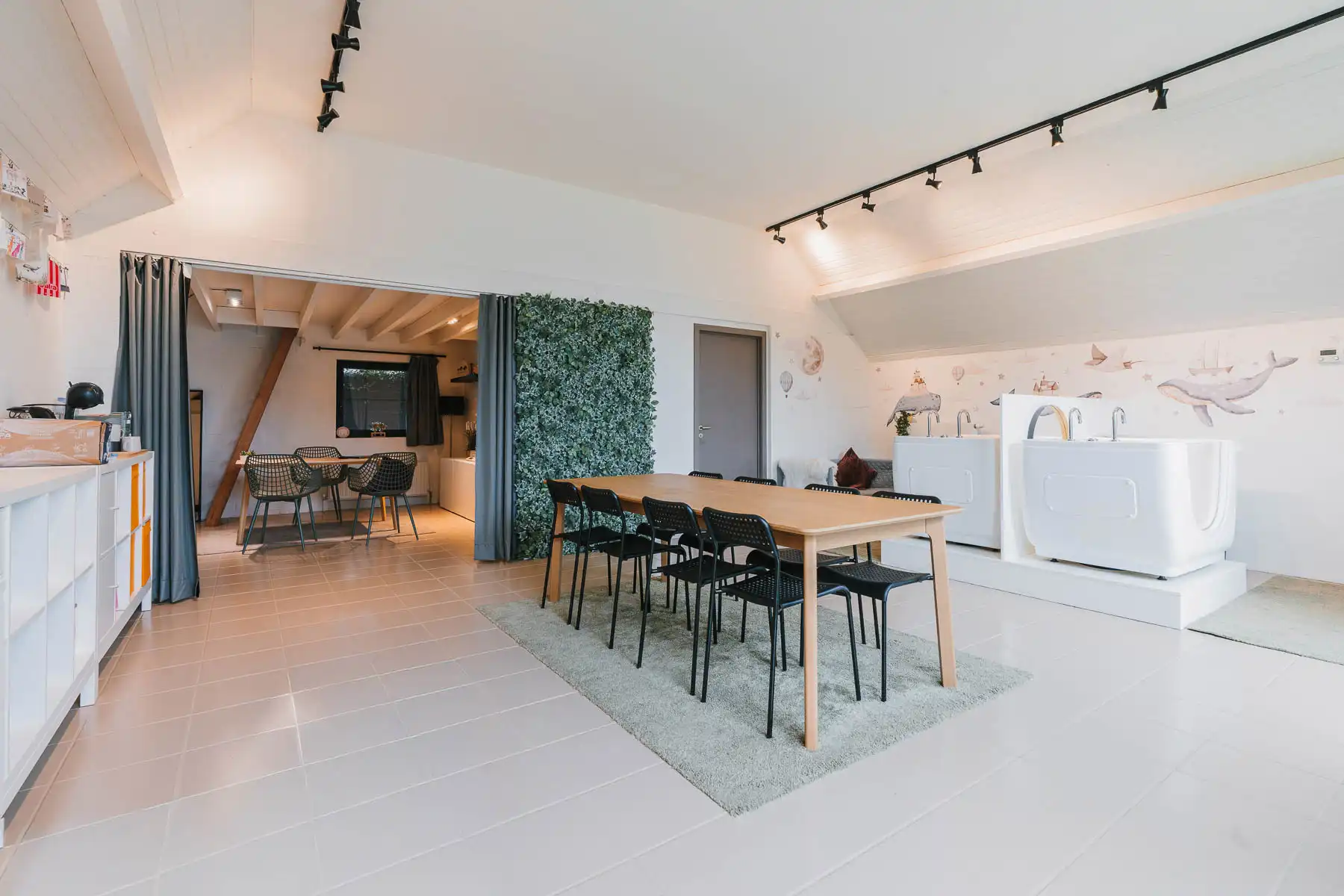 Ruime gezinswoning met praktijkruimte/kangoeroewoning foto 24