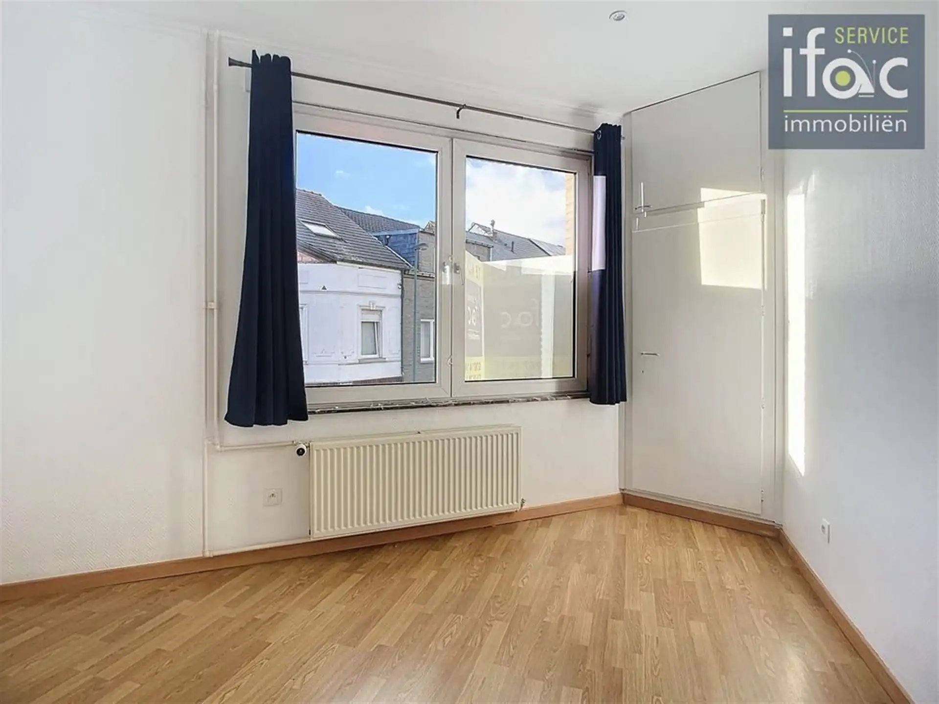 Opbrengstgebouw met handelsruimte en appartment foto 23