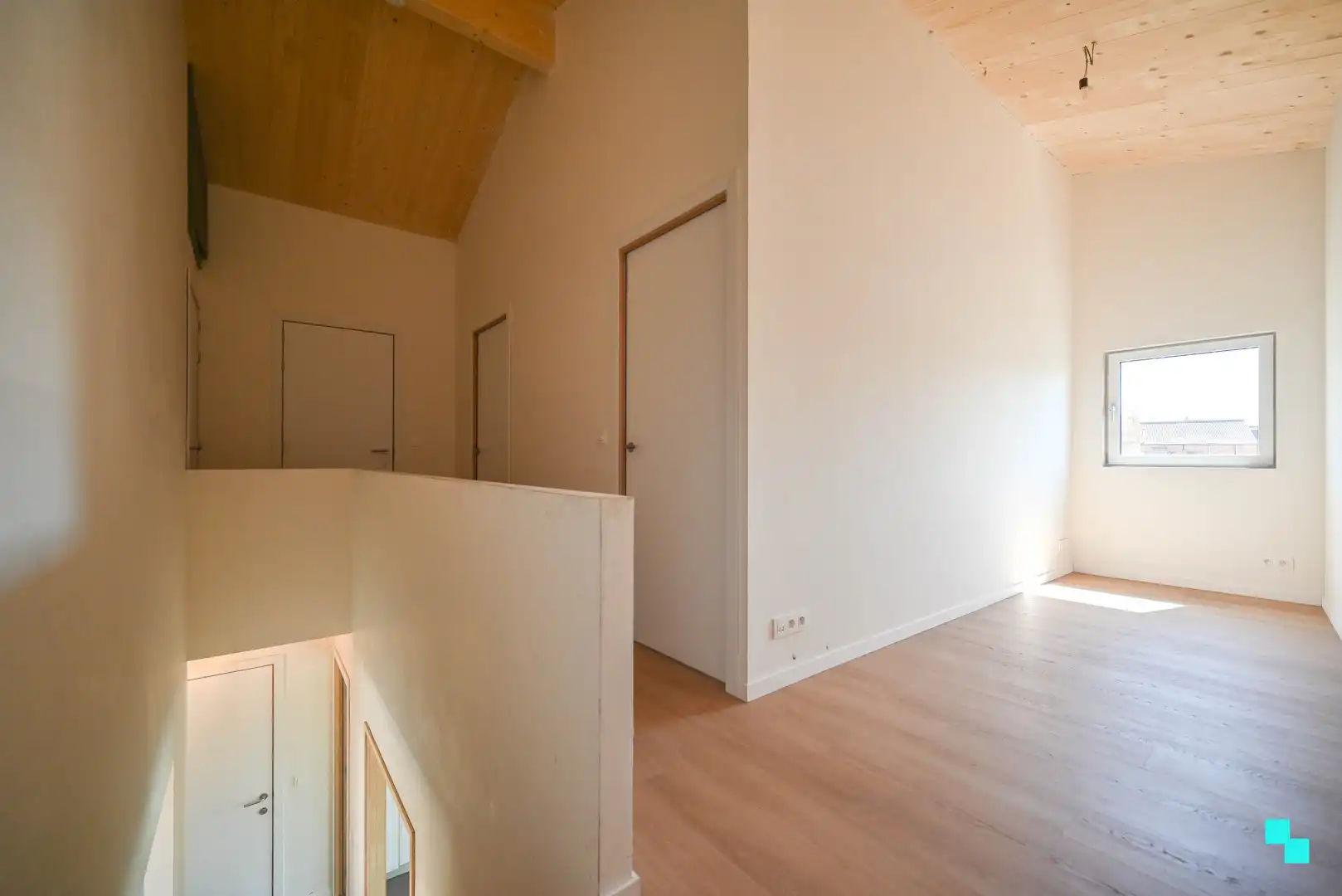 Halfopen nieuwbouwwoning in houtmassiefbouw foto 12