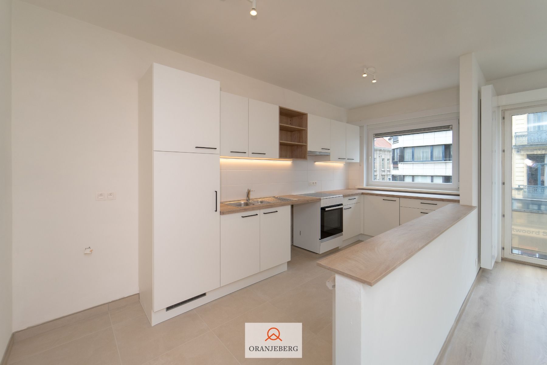 Appartement op 300 meter van het station, Kortrijksesteenweg 327 foto 11