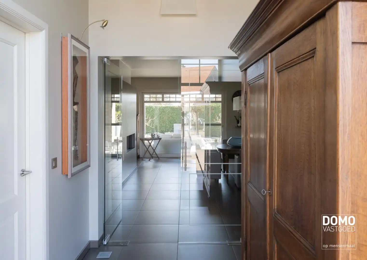 Luxueus wonen met wellness en ruimte – unieke villa in Kermt foto 3