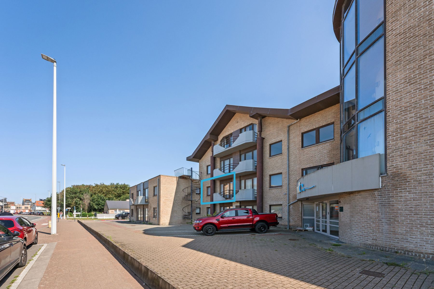 Prachtig vernieuwd appartement met mooie ligging foto 16