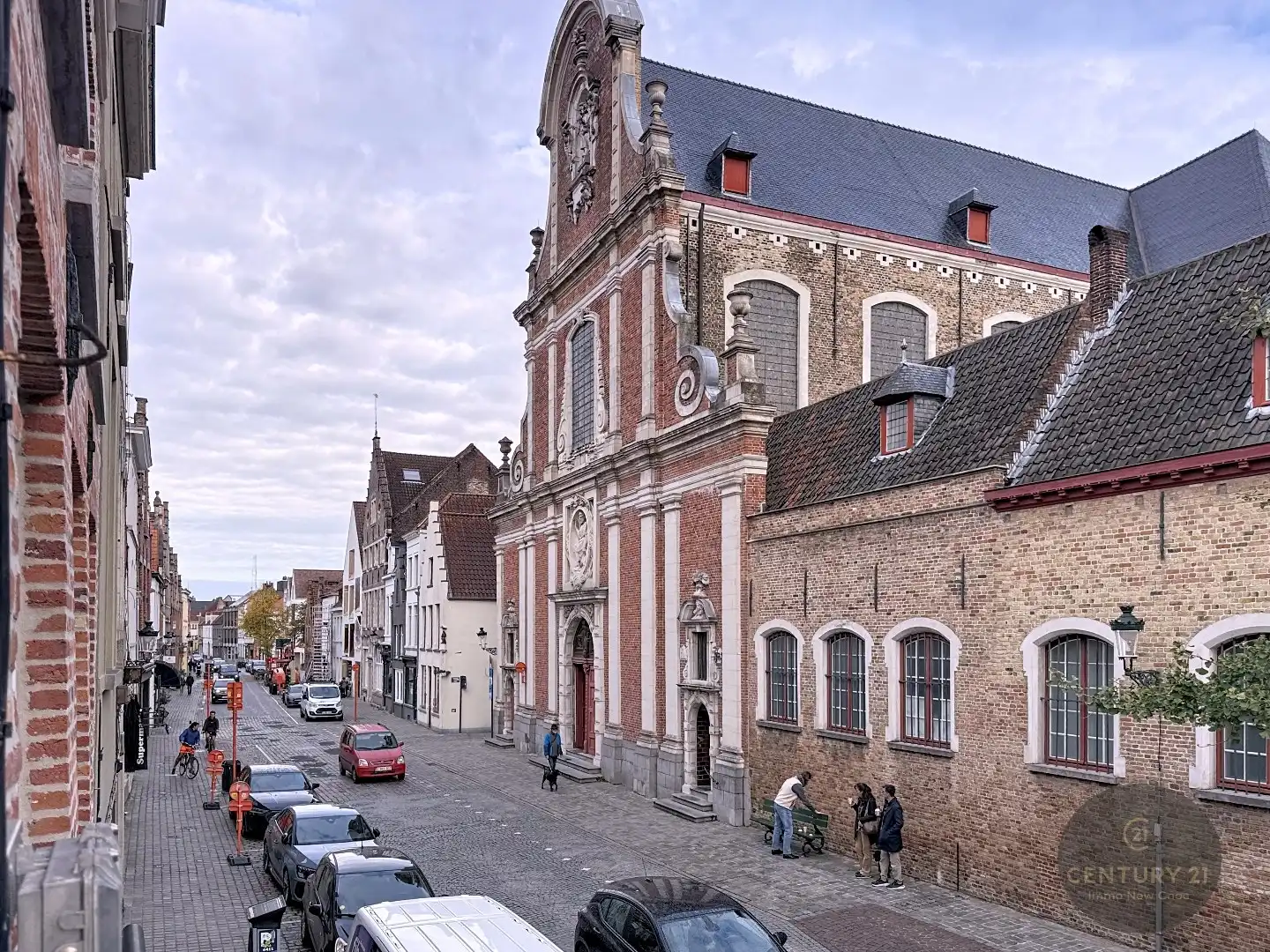 BRUGGE: exclusief pand met uitzonderlijke binnentuin foto 22
