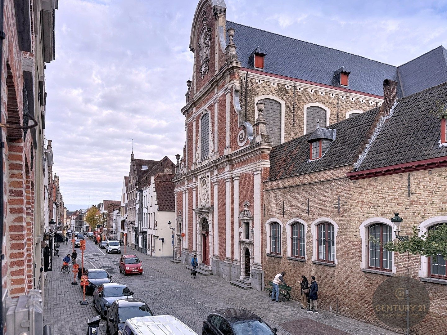 BRUGGE: exclusief pand met uitzonderlijke binnentuin foto 21