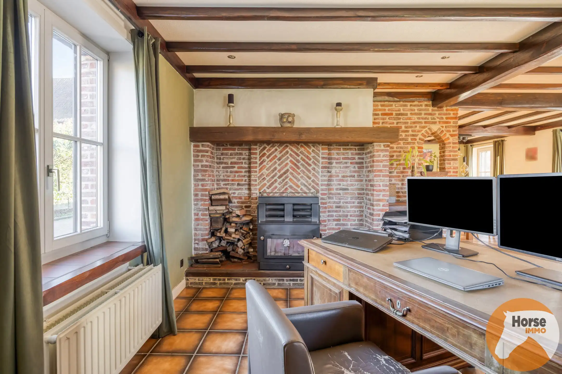 LOKEREN - Ruime, te renoveren woning met opslagmogelijkheden foto 4