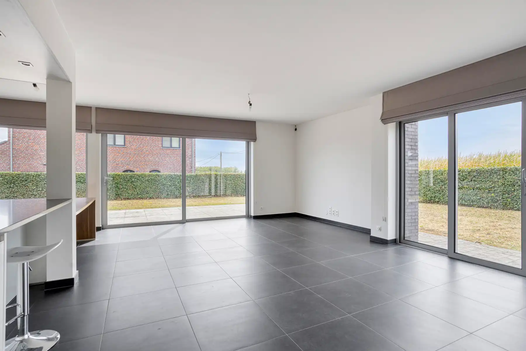 Ruime woning met 4 slaapkamers op landelijke ligging foto 6