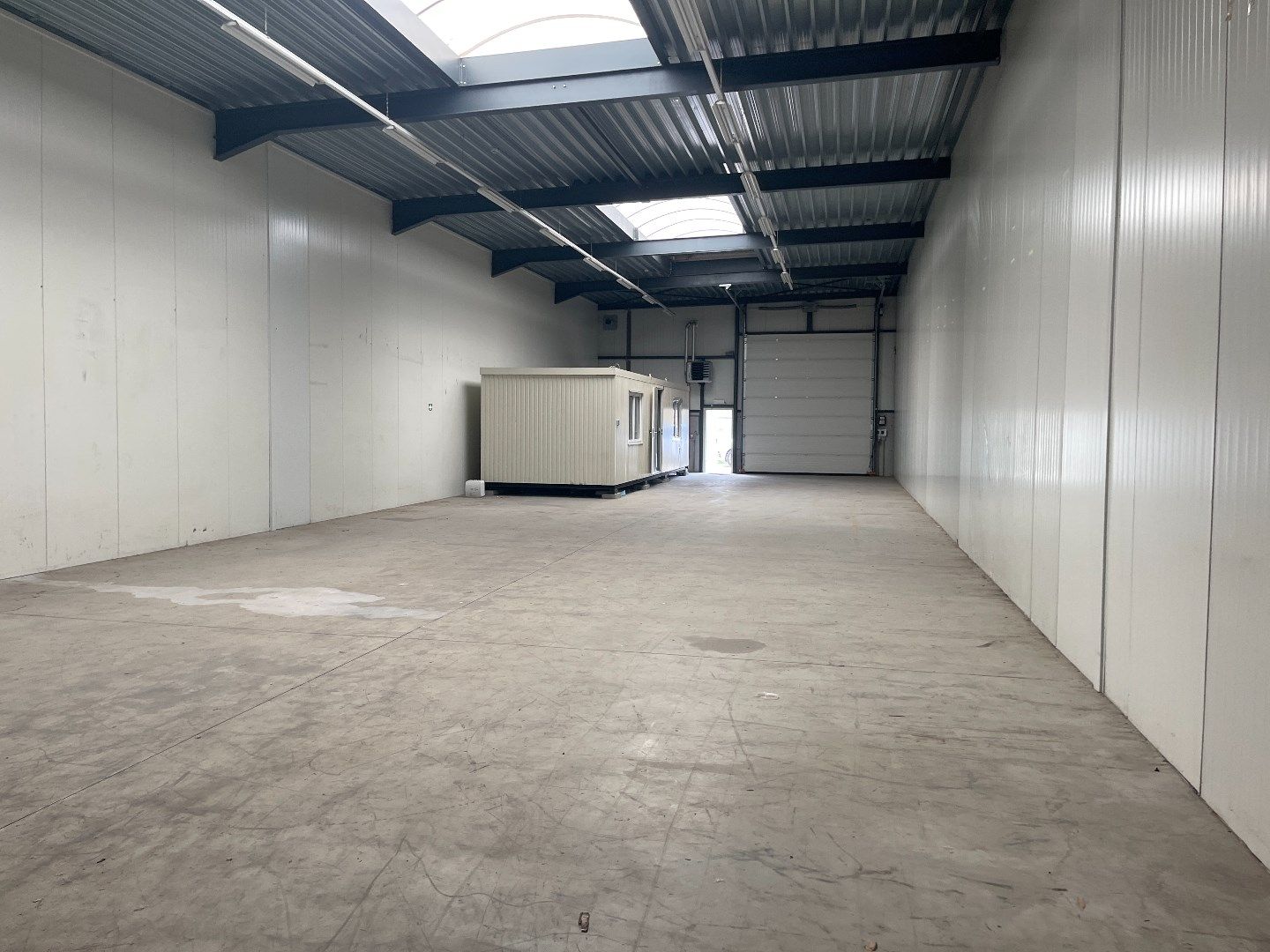 KMO-unit, 335 m², industriezone Genk-Zuid foto 3