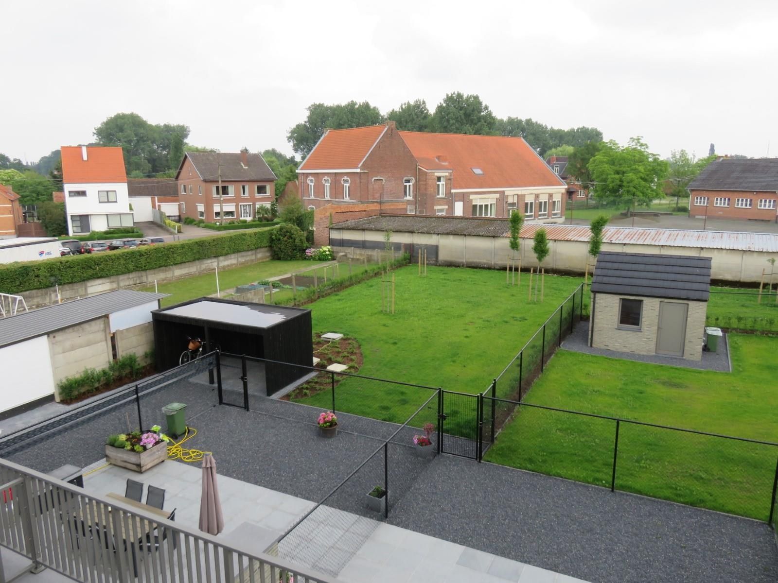Dakappartement met 2 slaapkamers, terras en autostaanplaats! foto 16