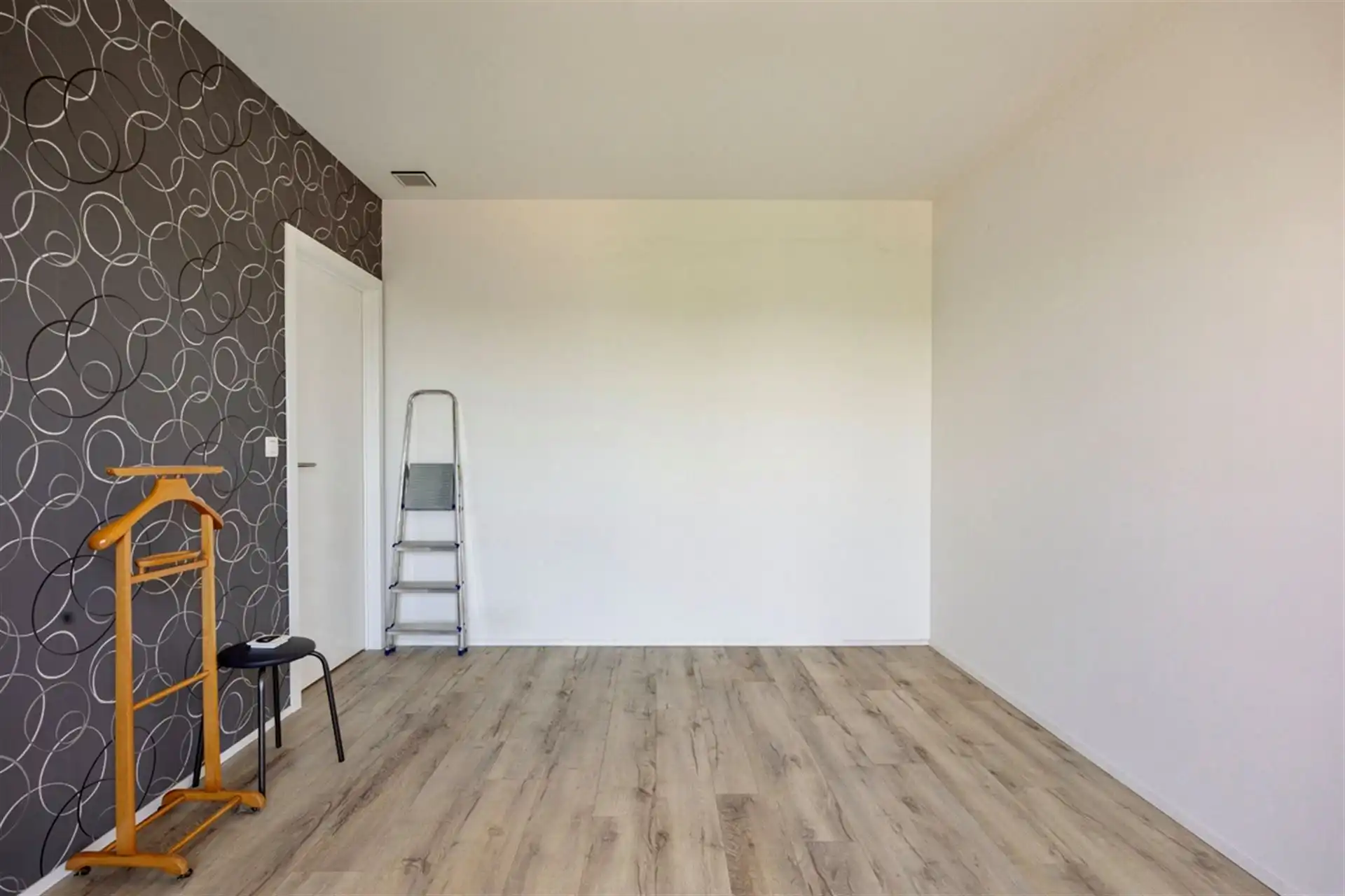 Lichtrijk nieuw 2-slaapkamer appartement met kelder  foto 7