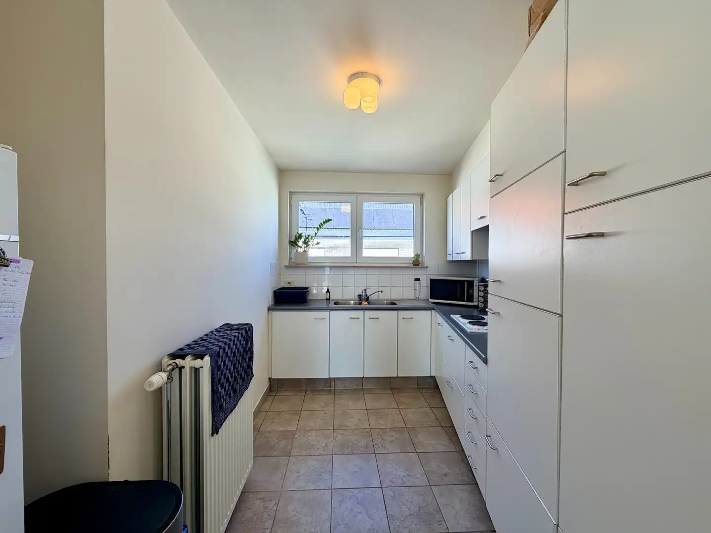 Ruim duplex appartement met garage nabij centrum Meulebeke! foto 7