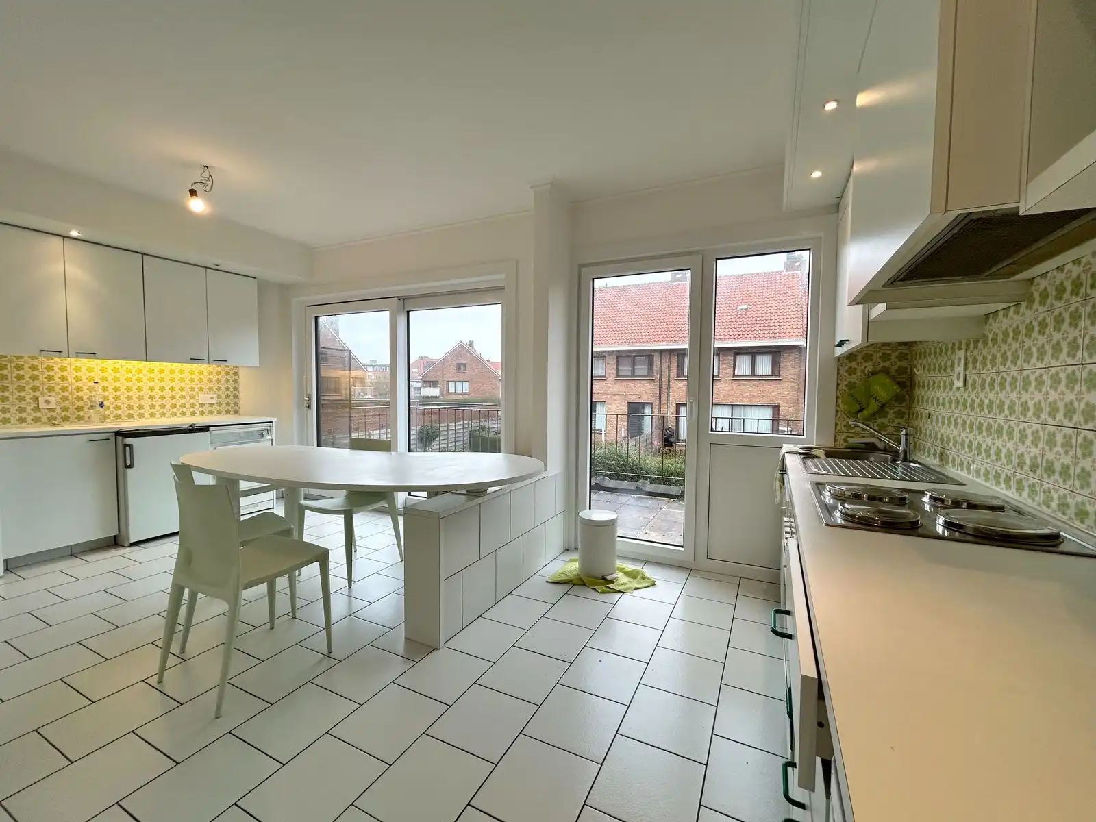 Instapklare woning met 3 slpk, inpandige garage en zonnige tuin foto 5