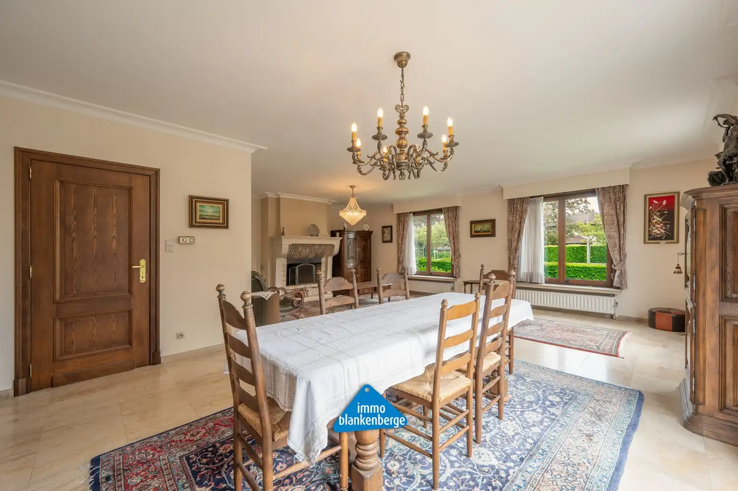 Exclusieve villa in een gegeerde residentiële wijk foto 7