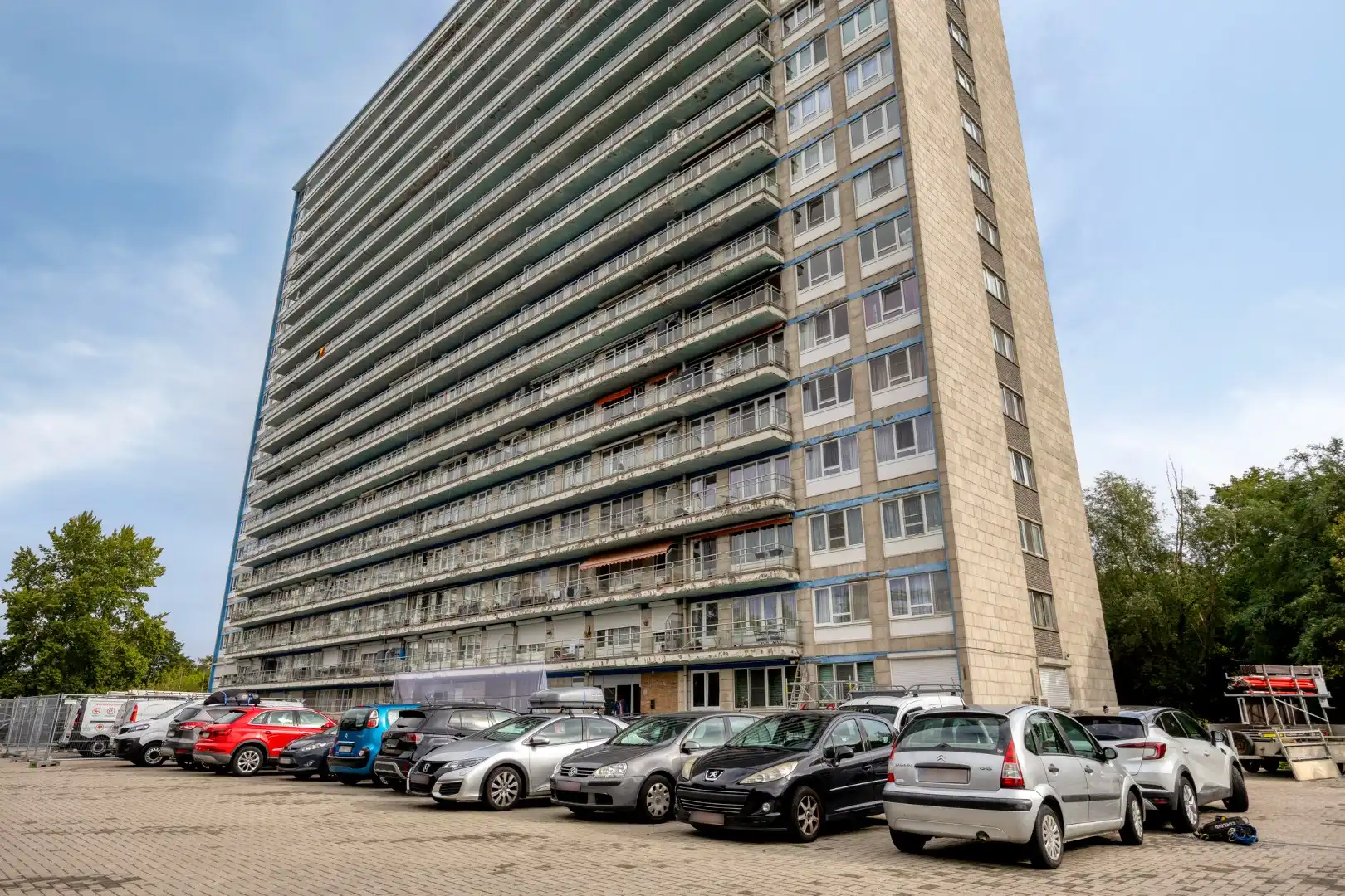 Instapklaar appartement met 2 slaapkamers en garage foto {{pictureIndex}}